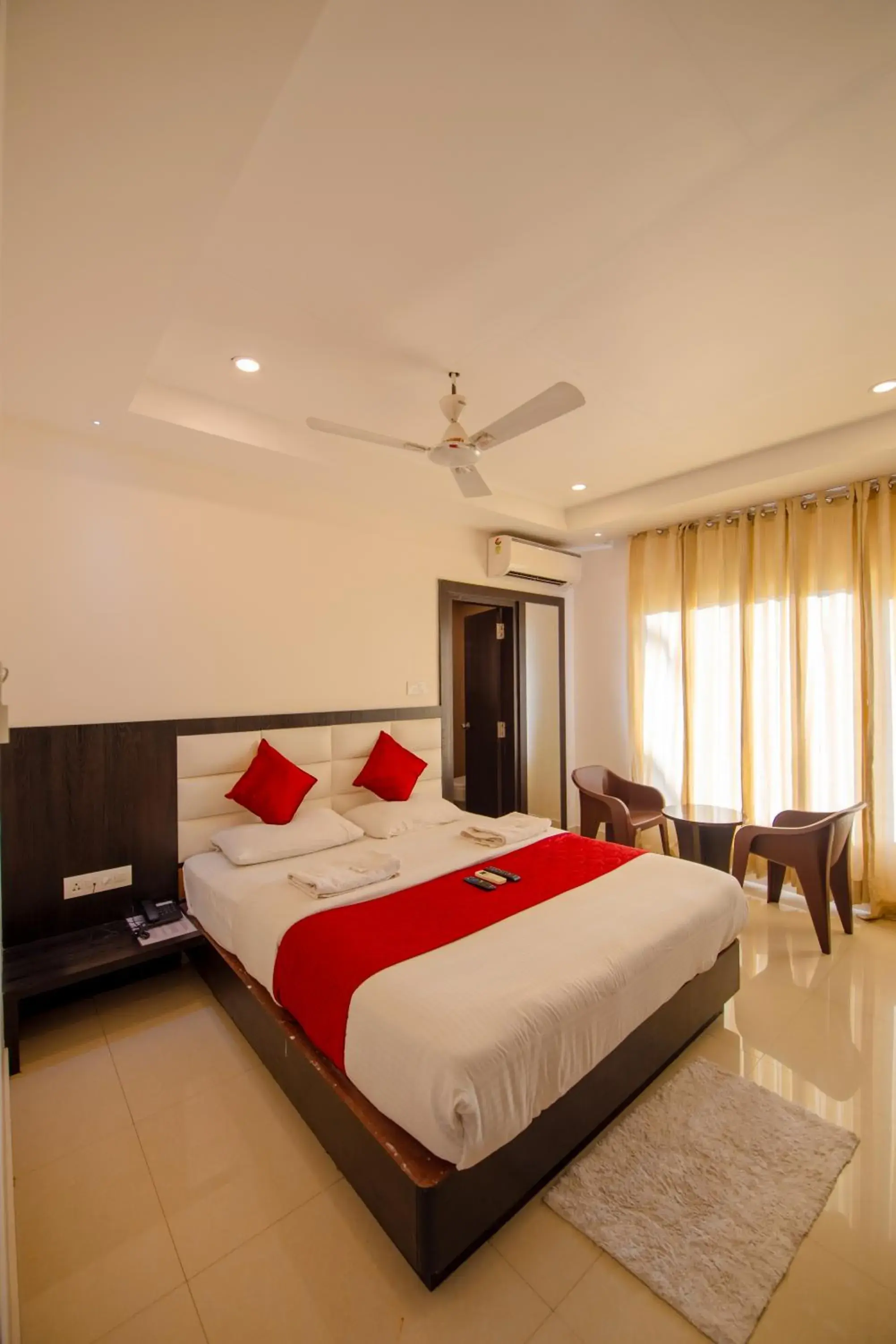 Bedroom, Bed in Hotel Horizon Hues Bedroom, Bed in Hotel Horizon Hues