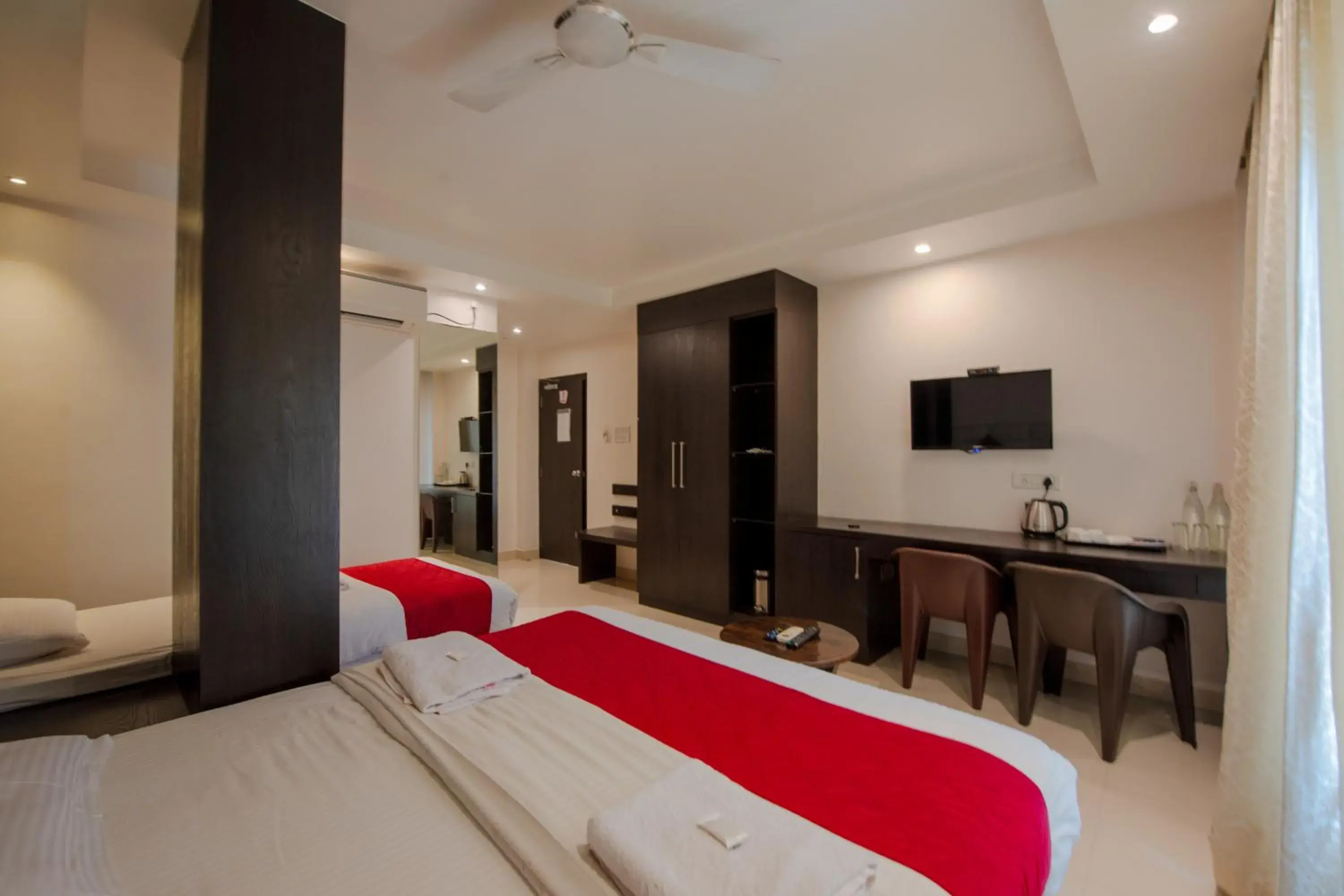 Deluxe Family Suite in Hotel Horizon Hues Deluxe Family Suite in Hotel Horizon Hues