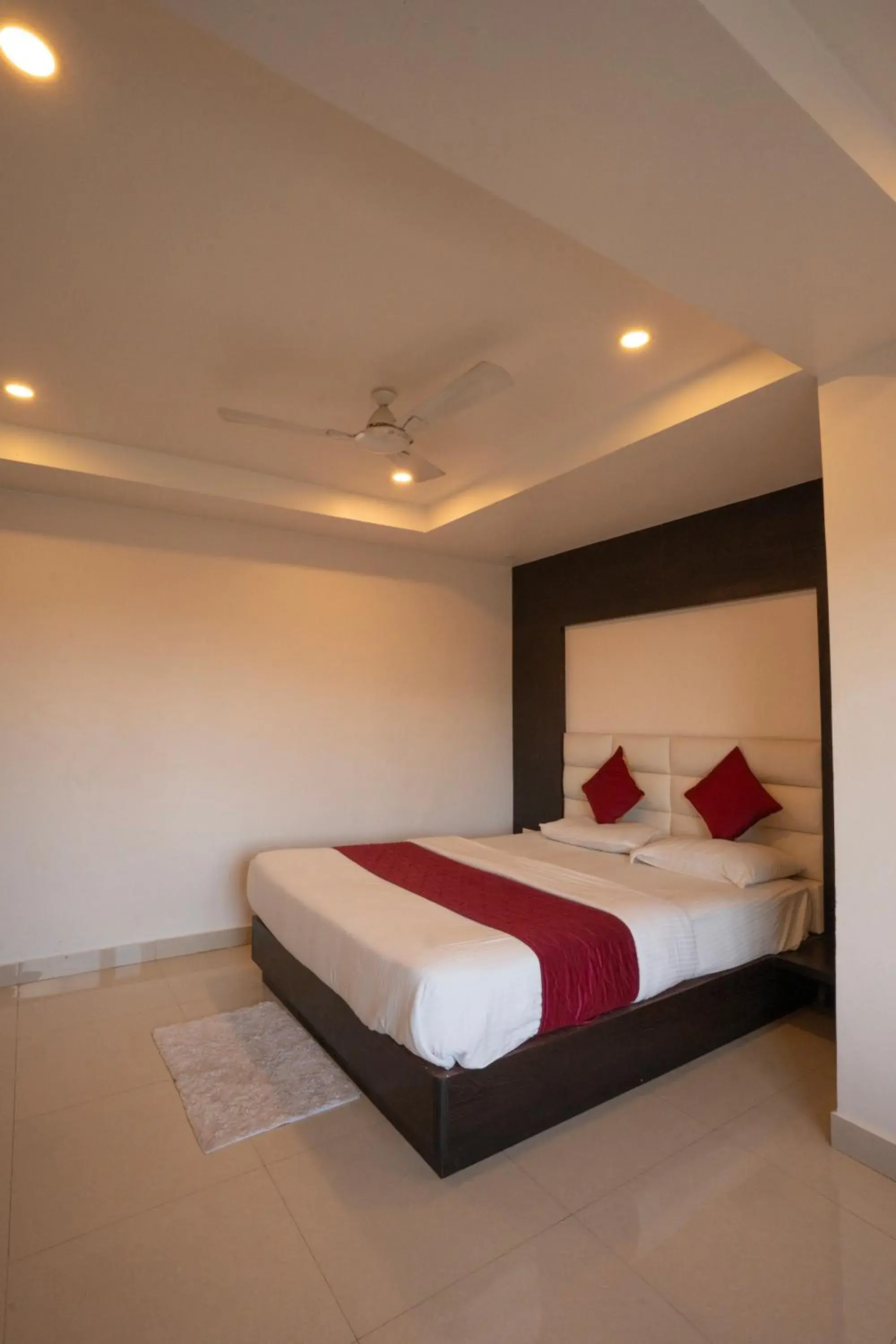 Bedroom, Bed in Hotel Horizon Hues Bedroom, Bed in Hotel Horizon Hues