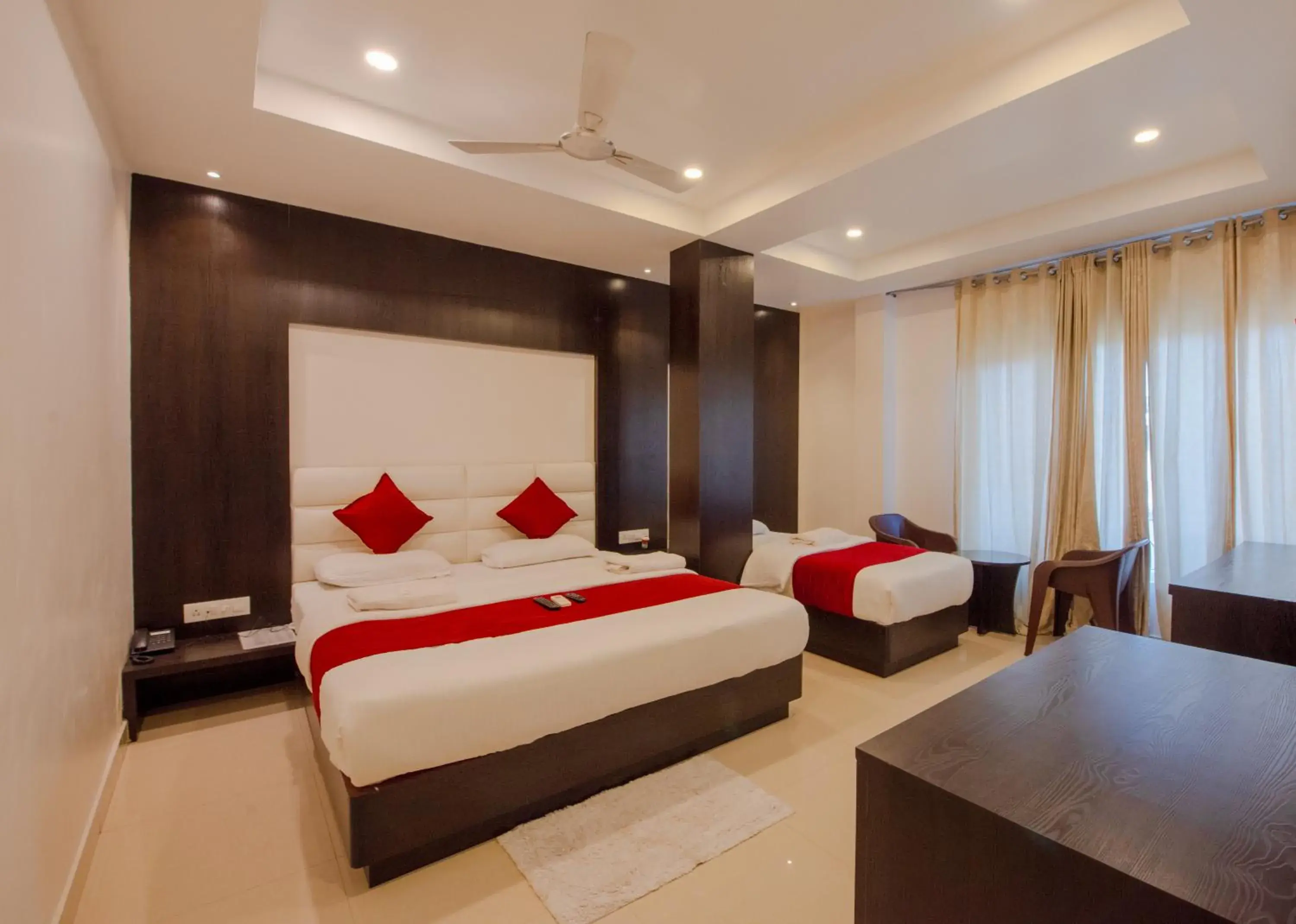 Bedroom, Bed in Hotel Horizon Hues Bedroom, Bed in Hotel Horizon Hues