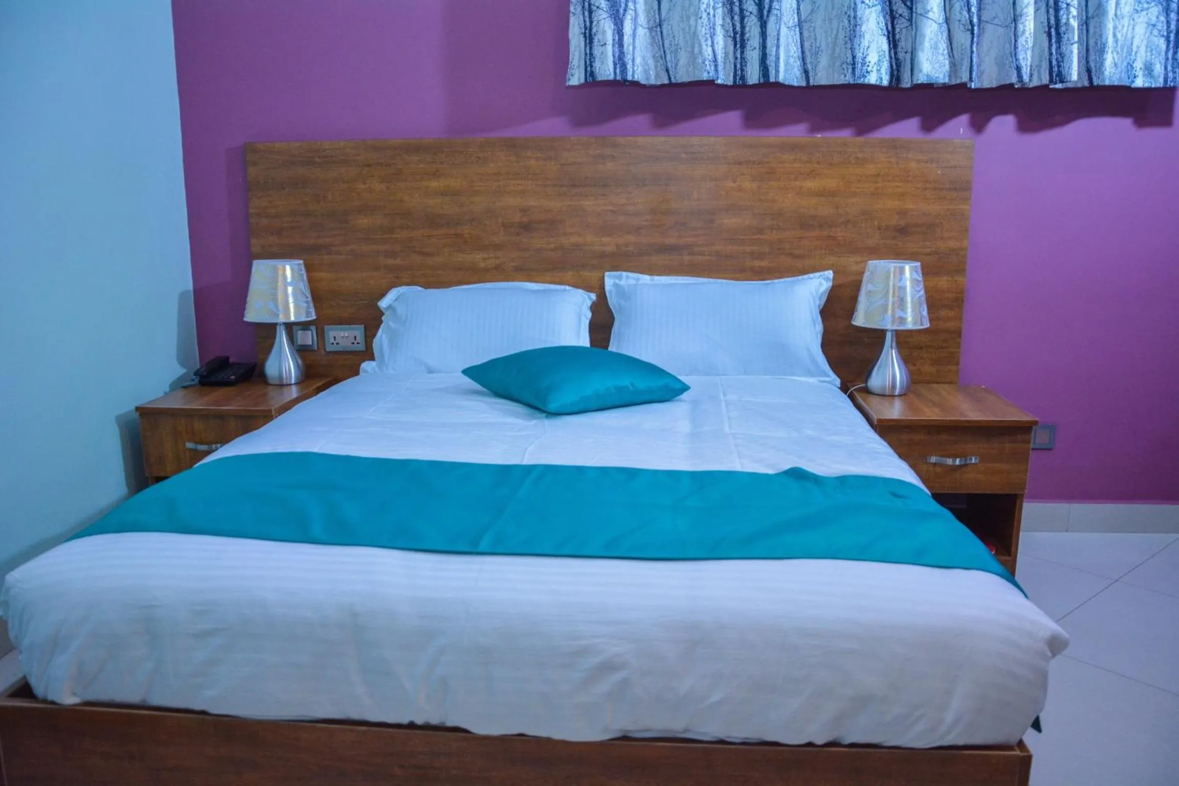 Bed in SamWeb Bed and Breakfast