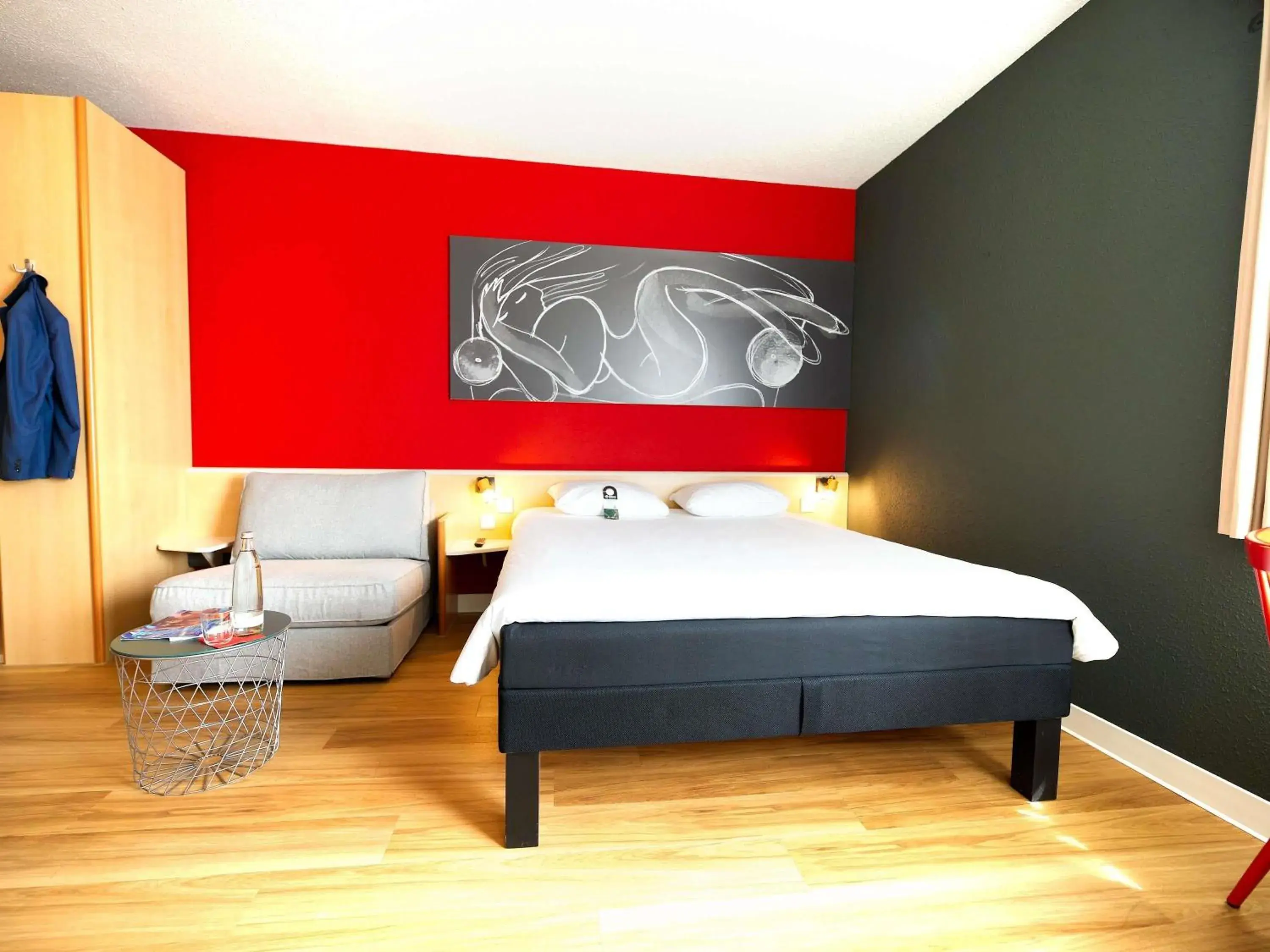 Bedroom, Bed in ibis Köln Messe Bedroom, Bed in ibis Köln Messe