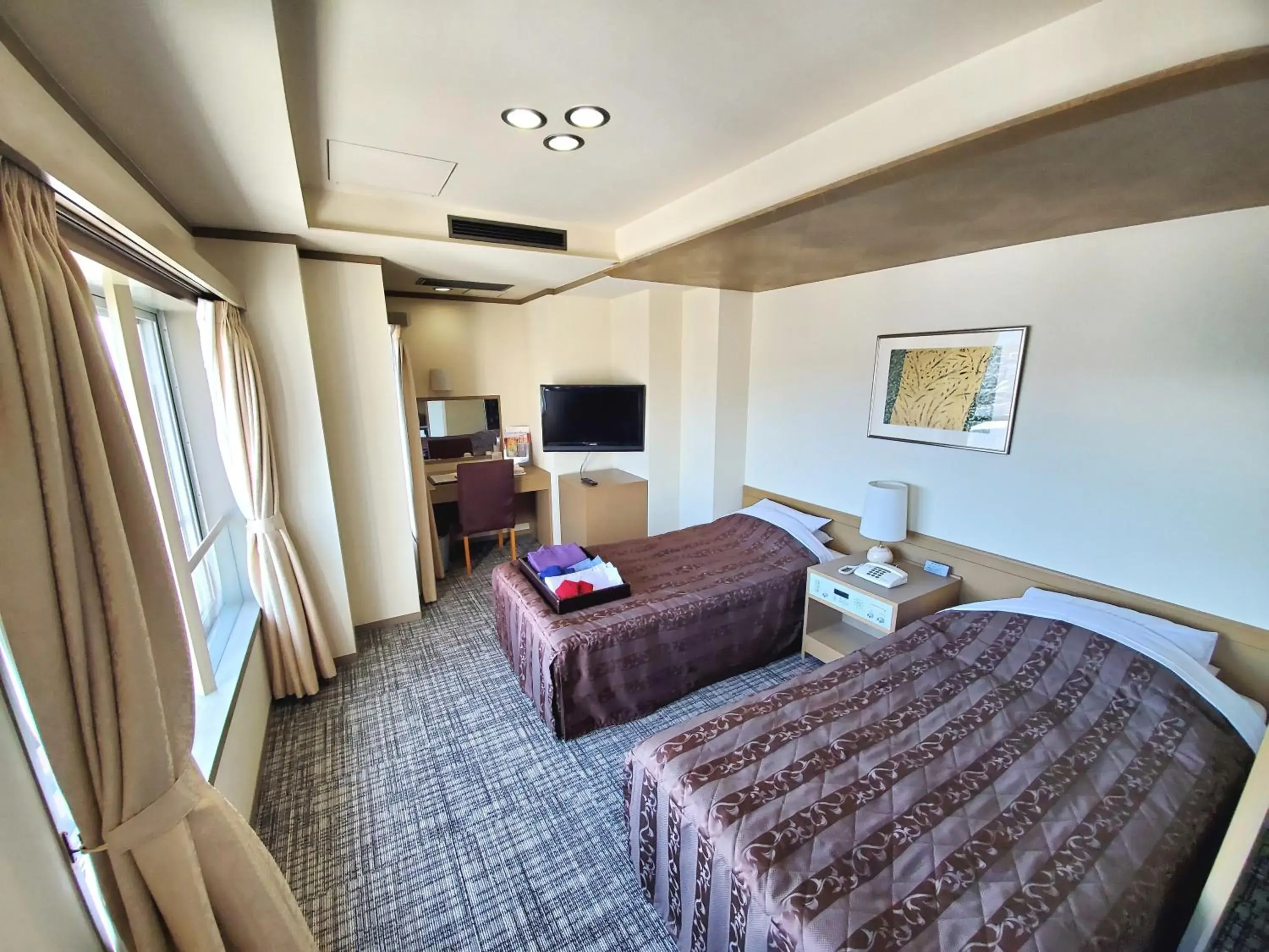 Photo of the whole room, Bed in The Gran Resort Elegante Kyoto Photo of the whole room, Bed in The Gran Resort Elegante Kyoto