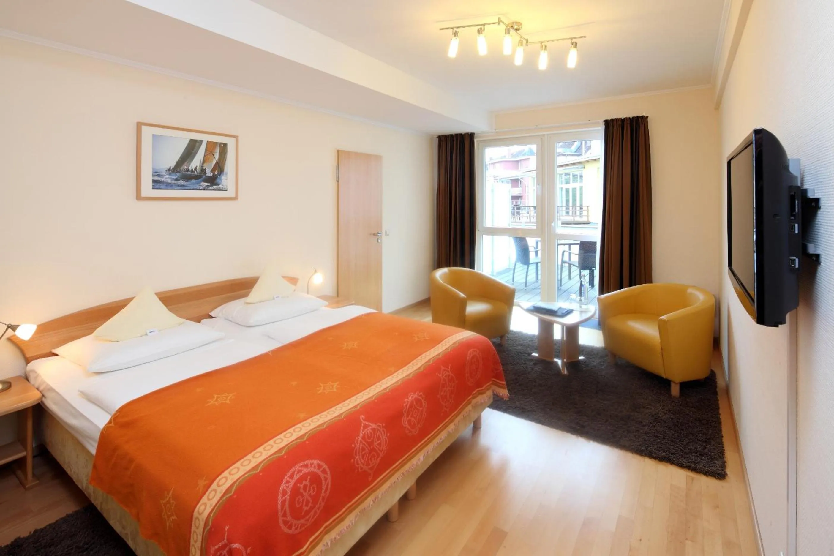 Photo of the whole room, Bed in Hotel Am Segelhafen