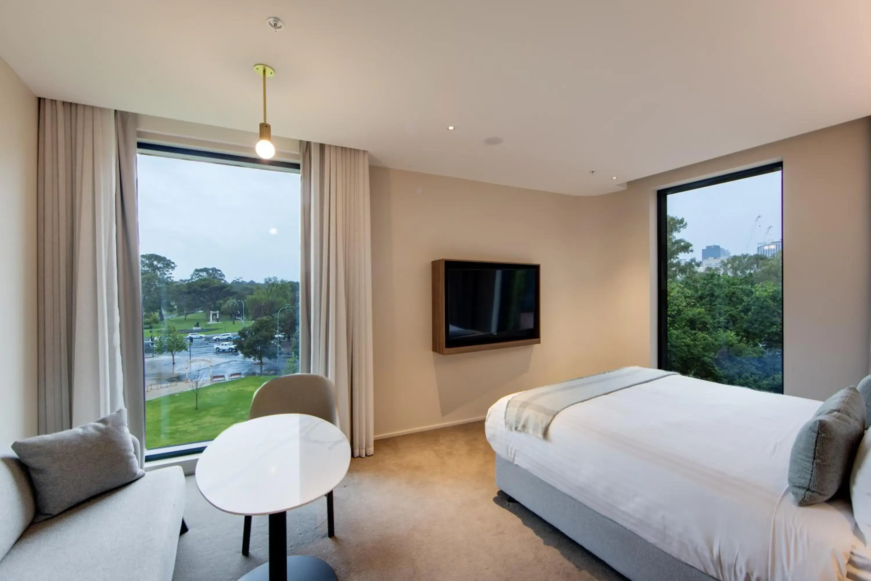 Garden view, Bed in Oval Hotel at Adelaide Oval Garden view, Bed in Oval Hotel at Adelaide Oval