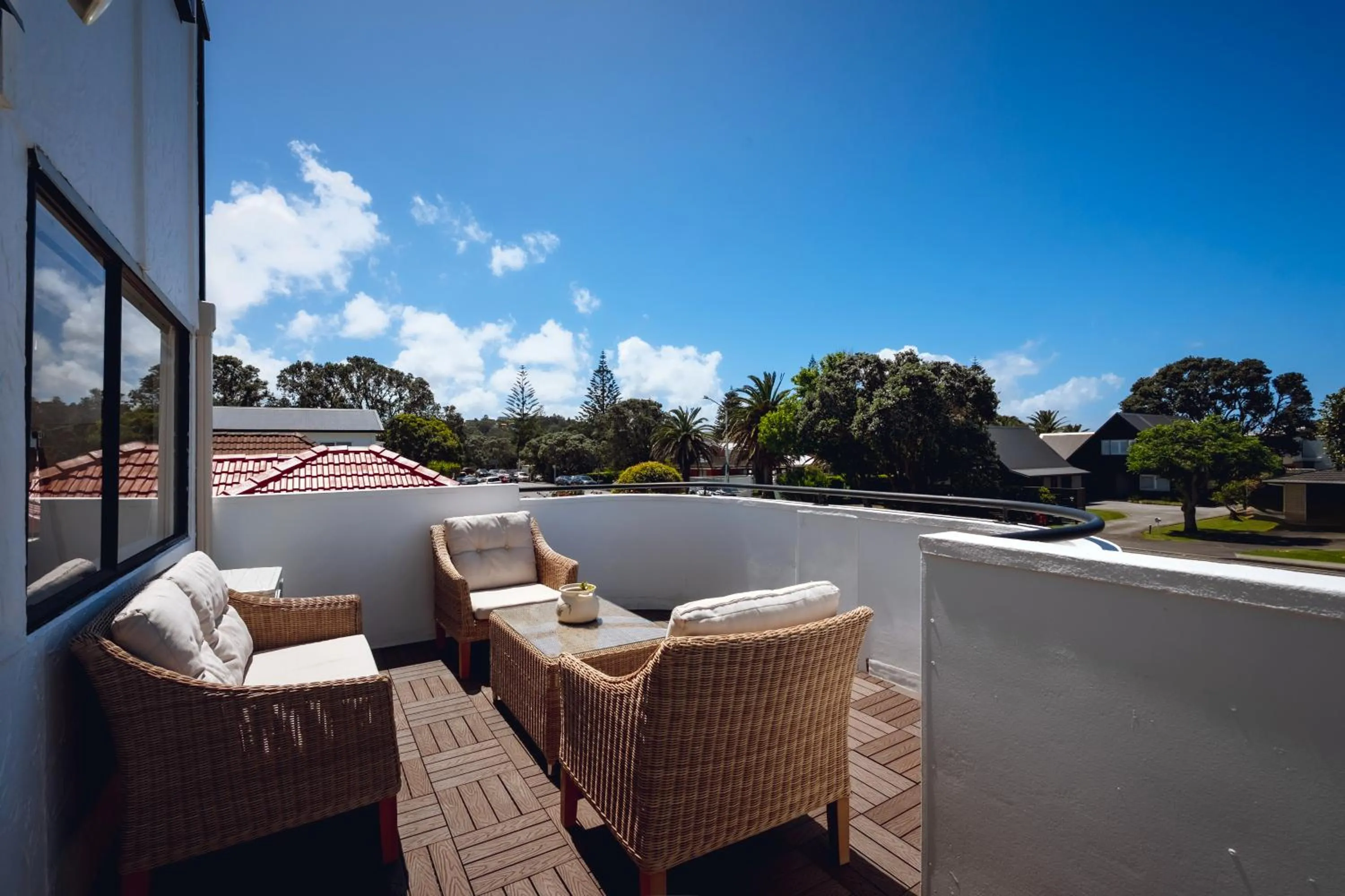 Balcony/Terrace in Summer Inn Motel - Newly Renovated