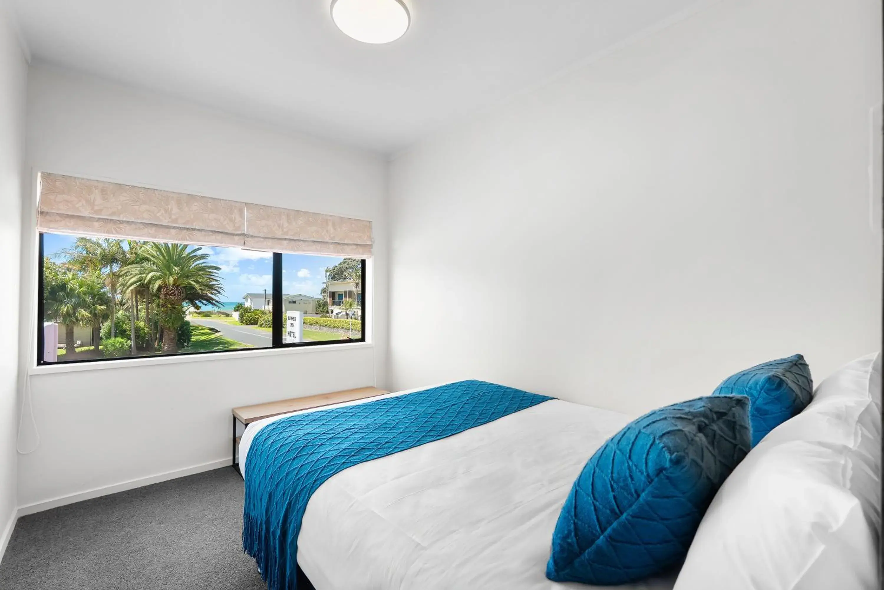 Bedroom, Bed in Summer Inn Motel - Newly Renovated Bedroom, Bed in Summer Inn Motel - Newly Renovated