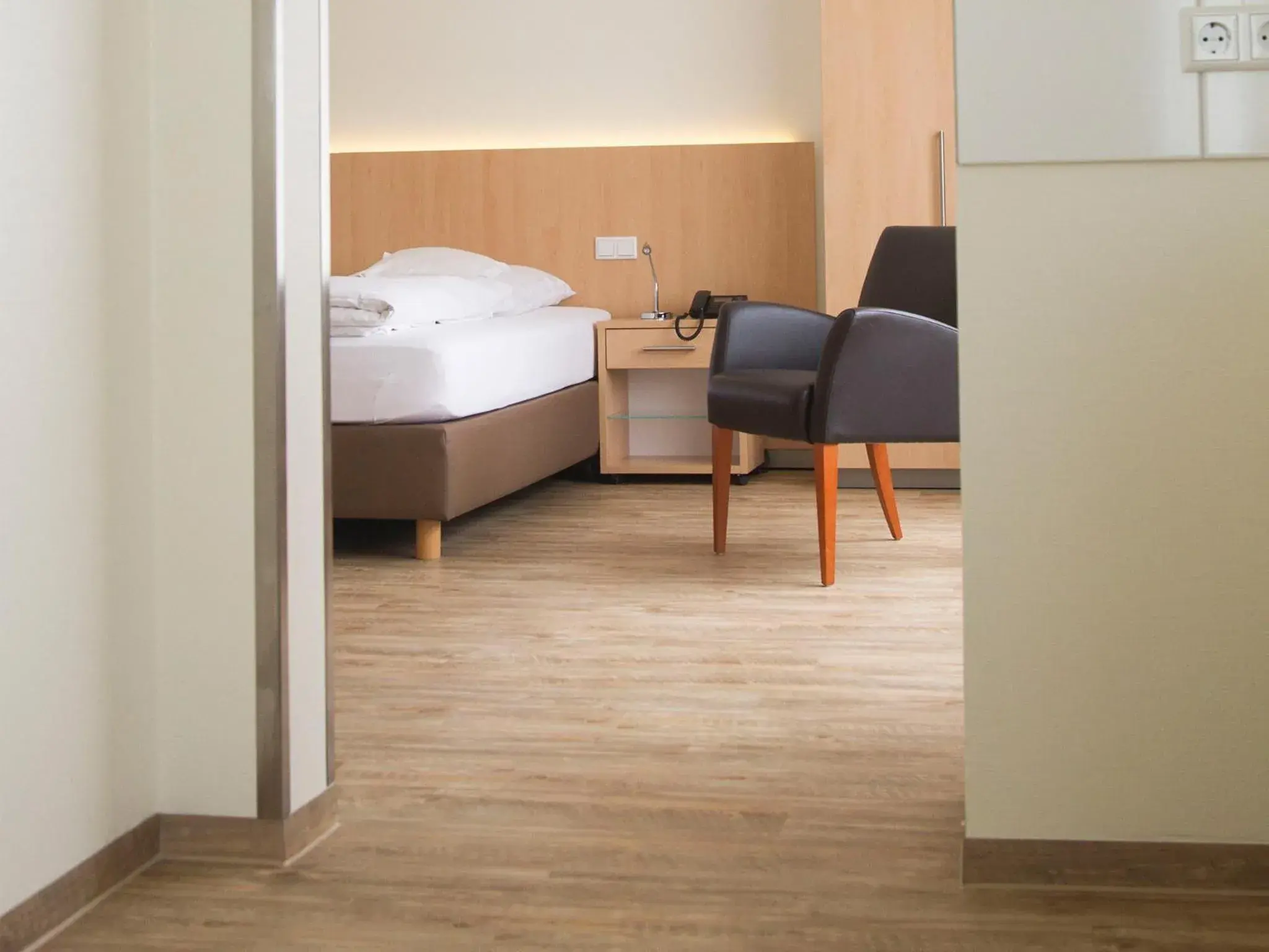 Twin or Double Room - single occupancy in Hotel & Restaurant Wefers Twin or Double Room - single occupancy in Hotel & Restaurant Wefers