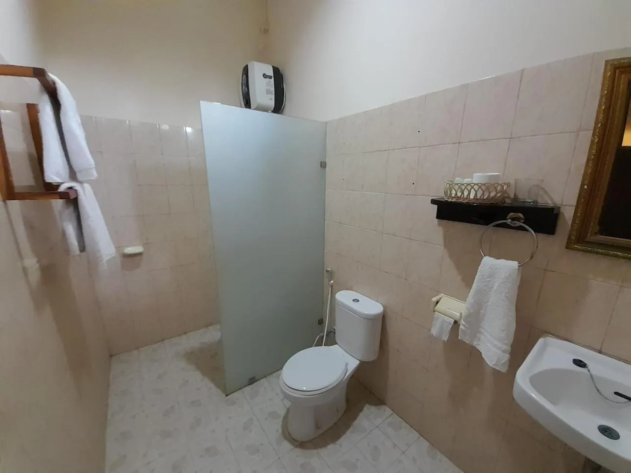 Bathroom in Kuta Paradise