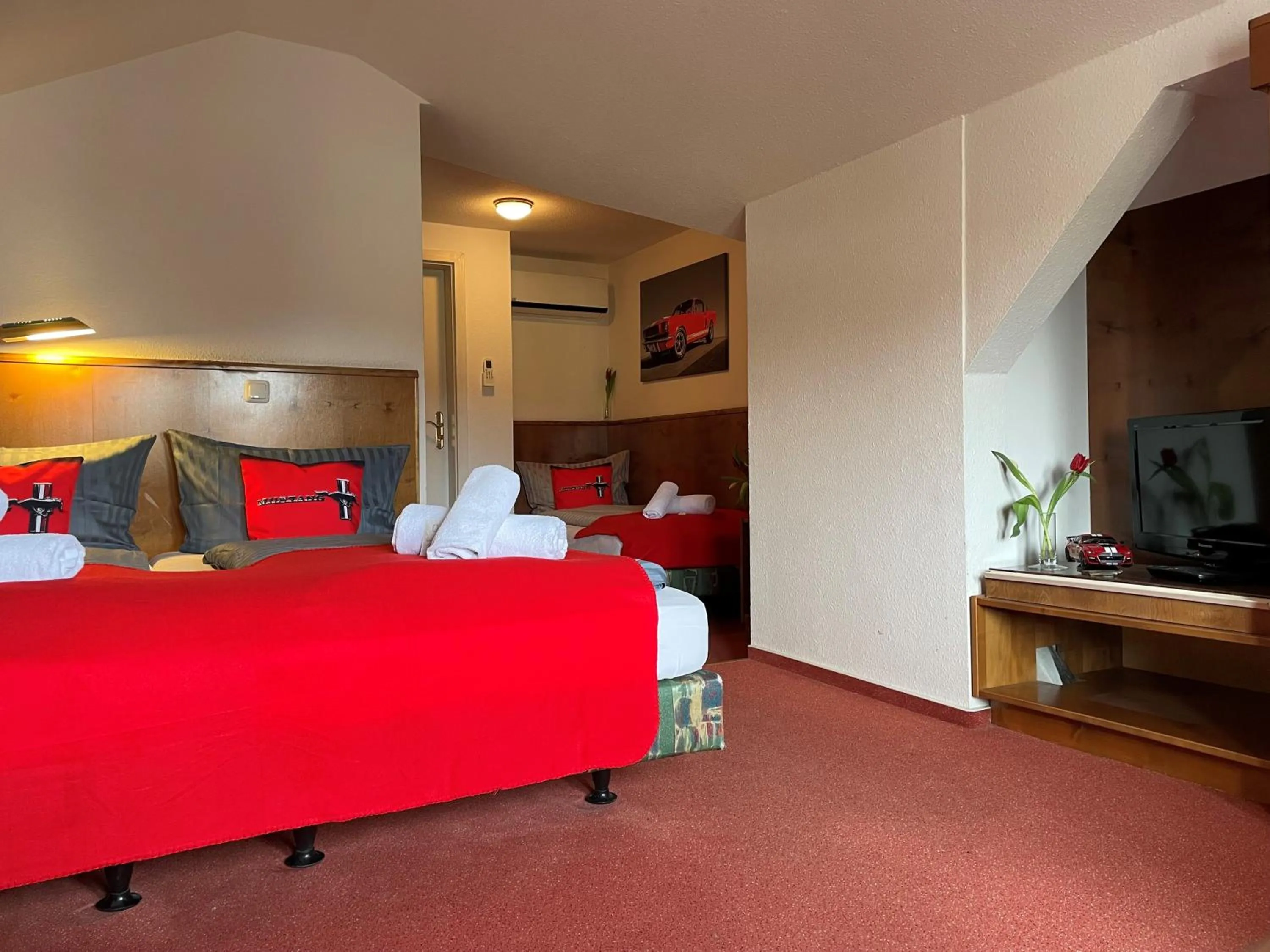 Bedroom in MUSTANG INN am Großen Garten