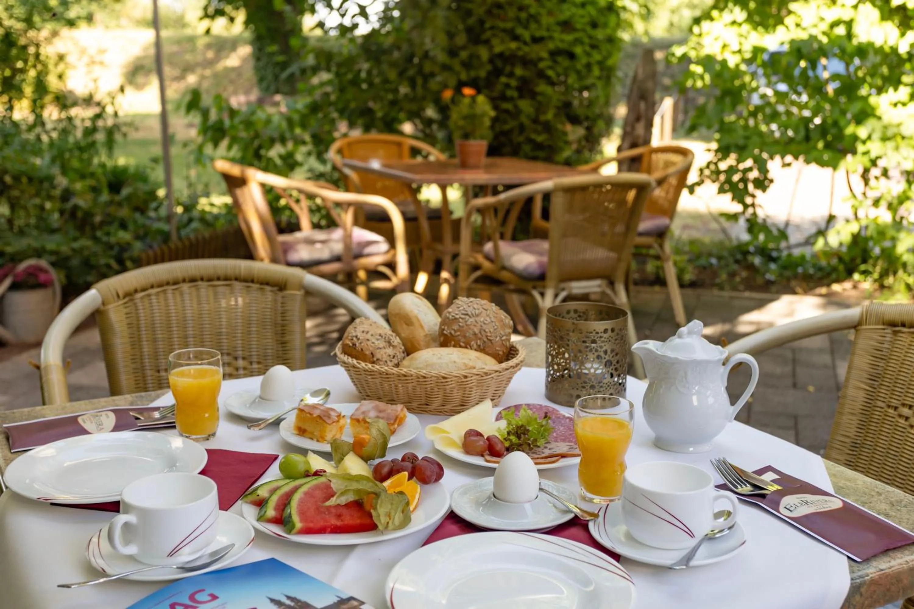 Breakfast in Hotel ELBRIVERA Alt Prester