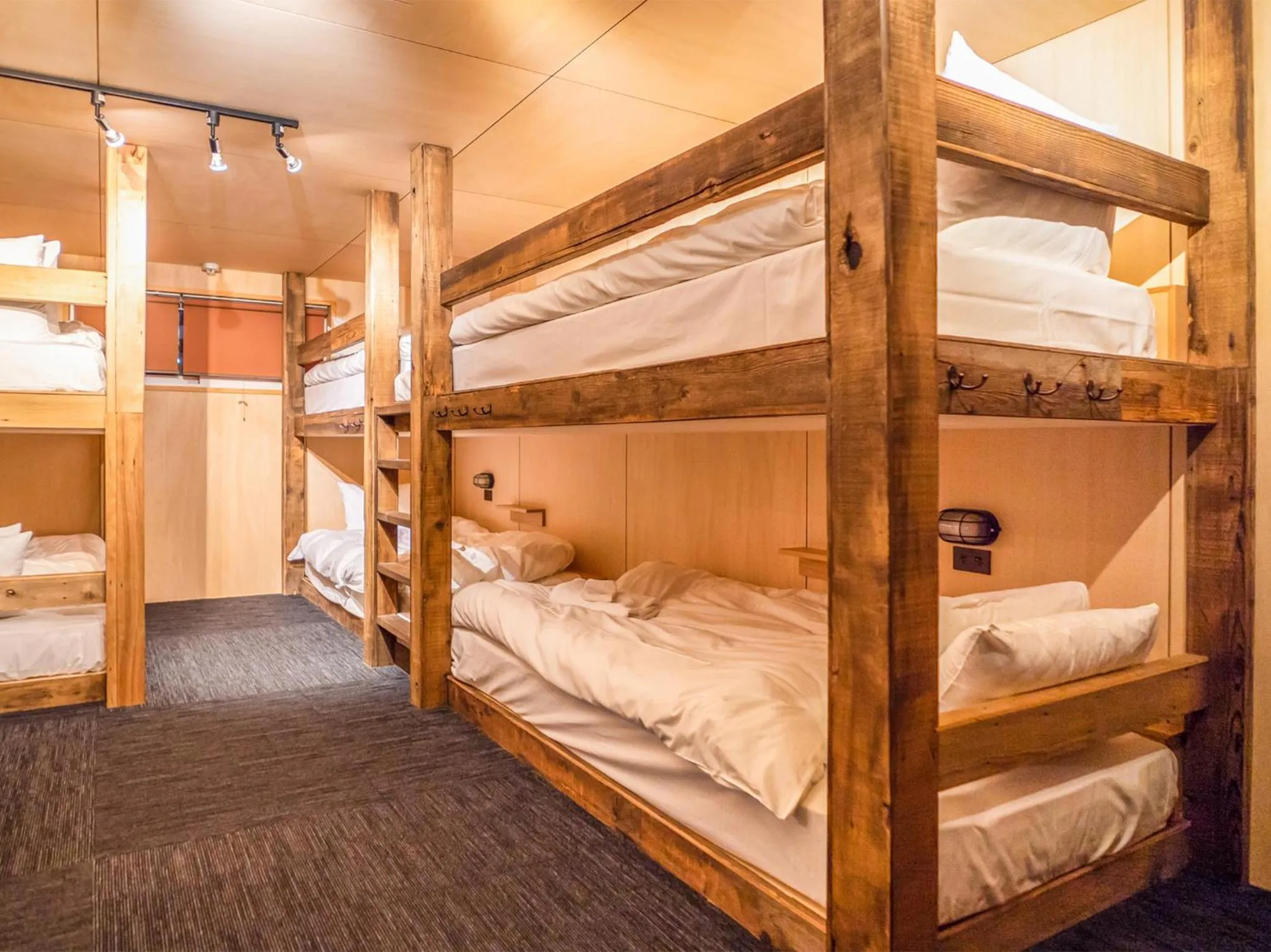 Bedroom, Bed in Momiji Lodge