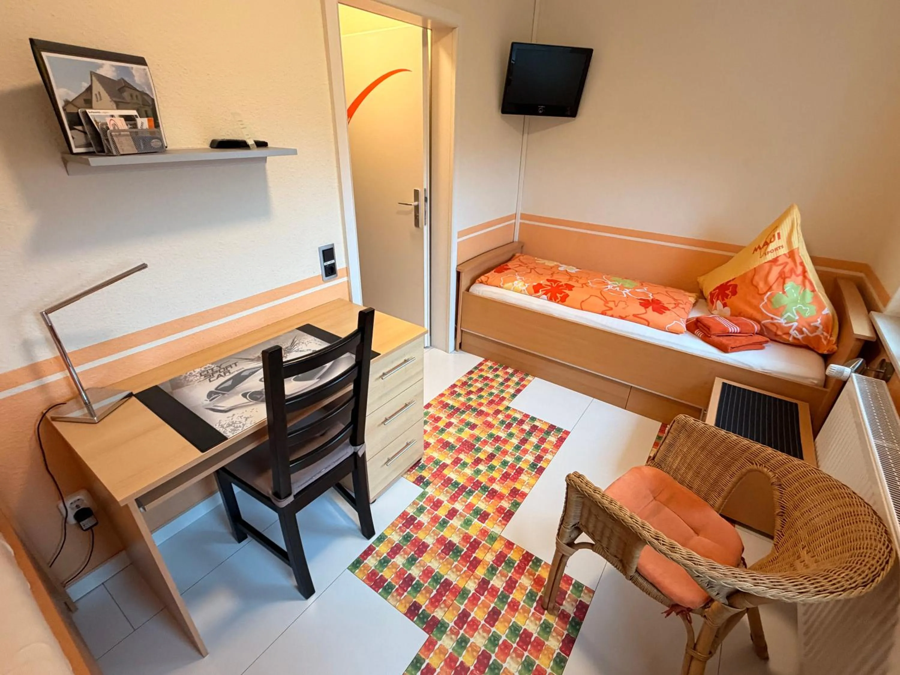 Photo of the whole room, Bed in Pension Bed & Breakfast