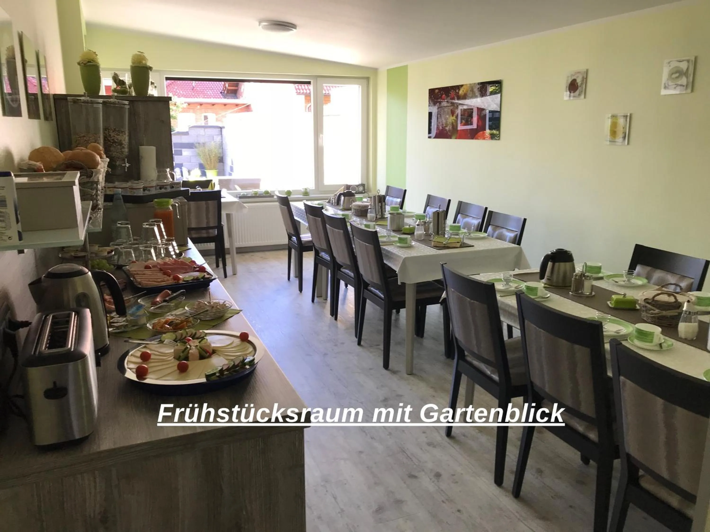 Food and drinks in Pension Bed & Breakfast