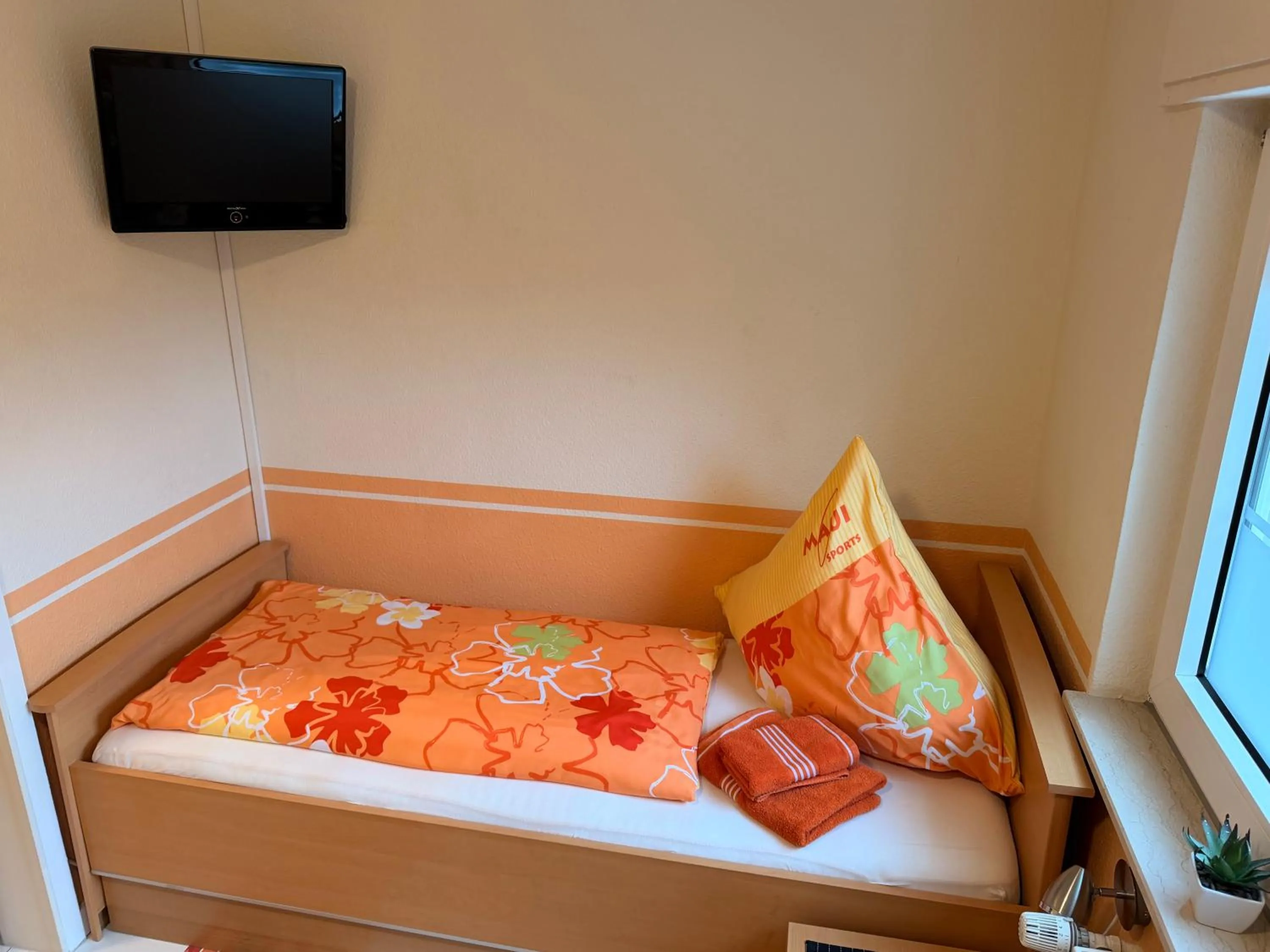 Photo of the whole room, Bed in Pension Bed & Breakfast
