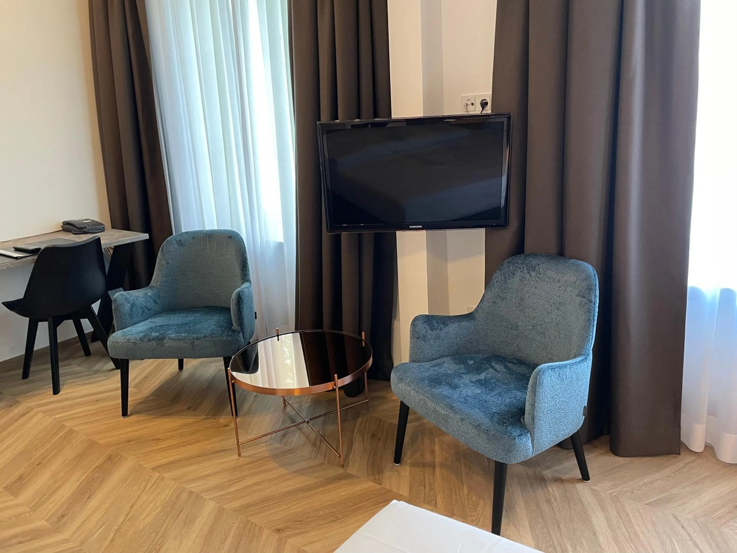 Seating area in Dom Hotel