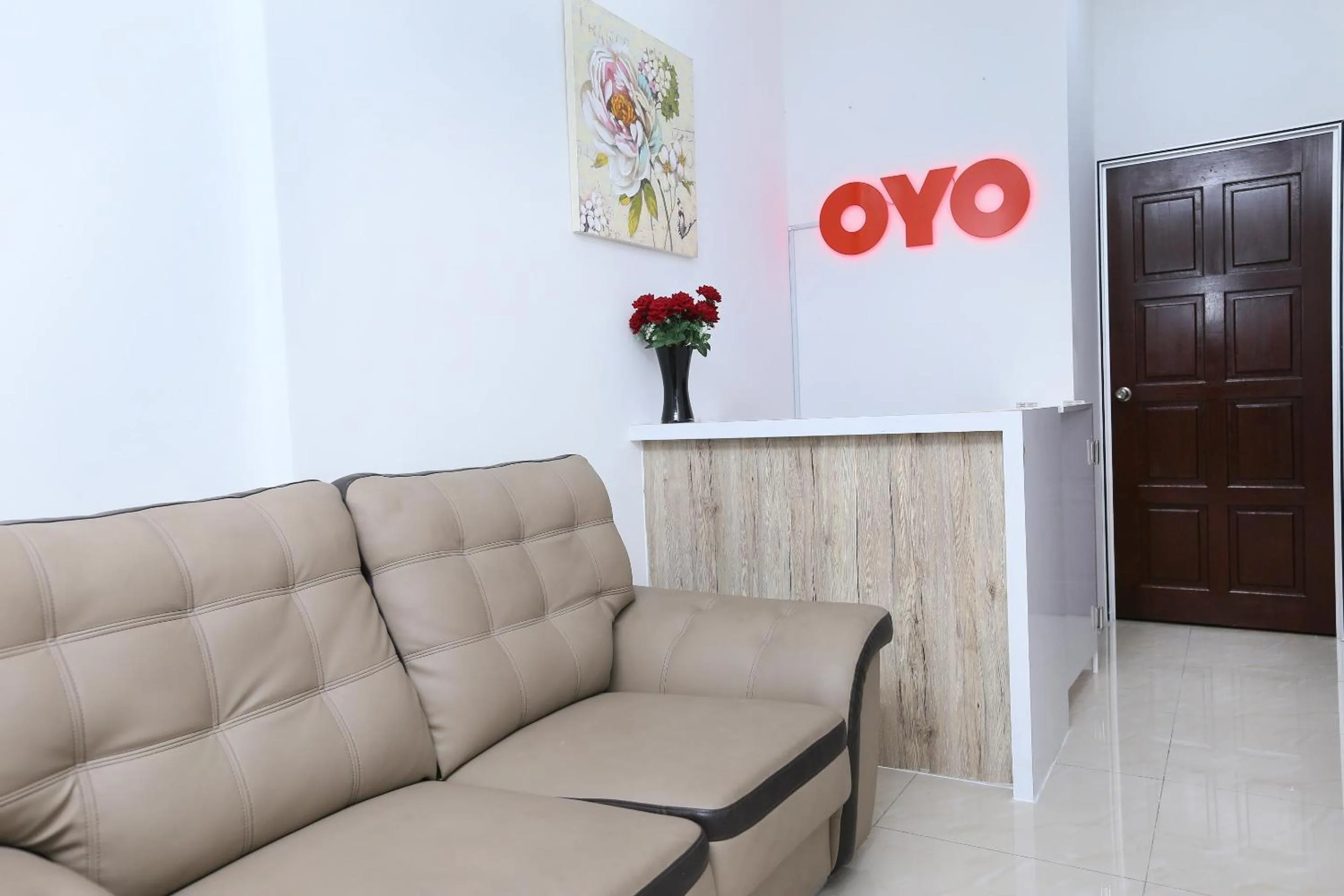 Lobby or reception in Hotel O Roselyn Inn