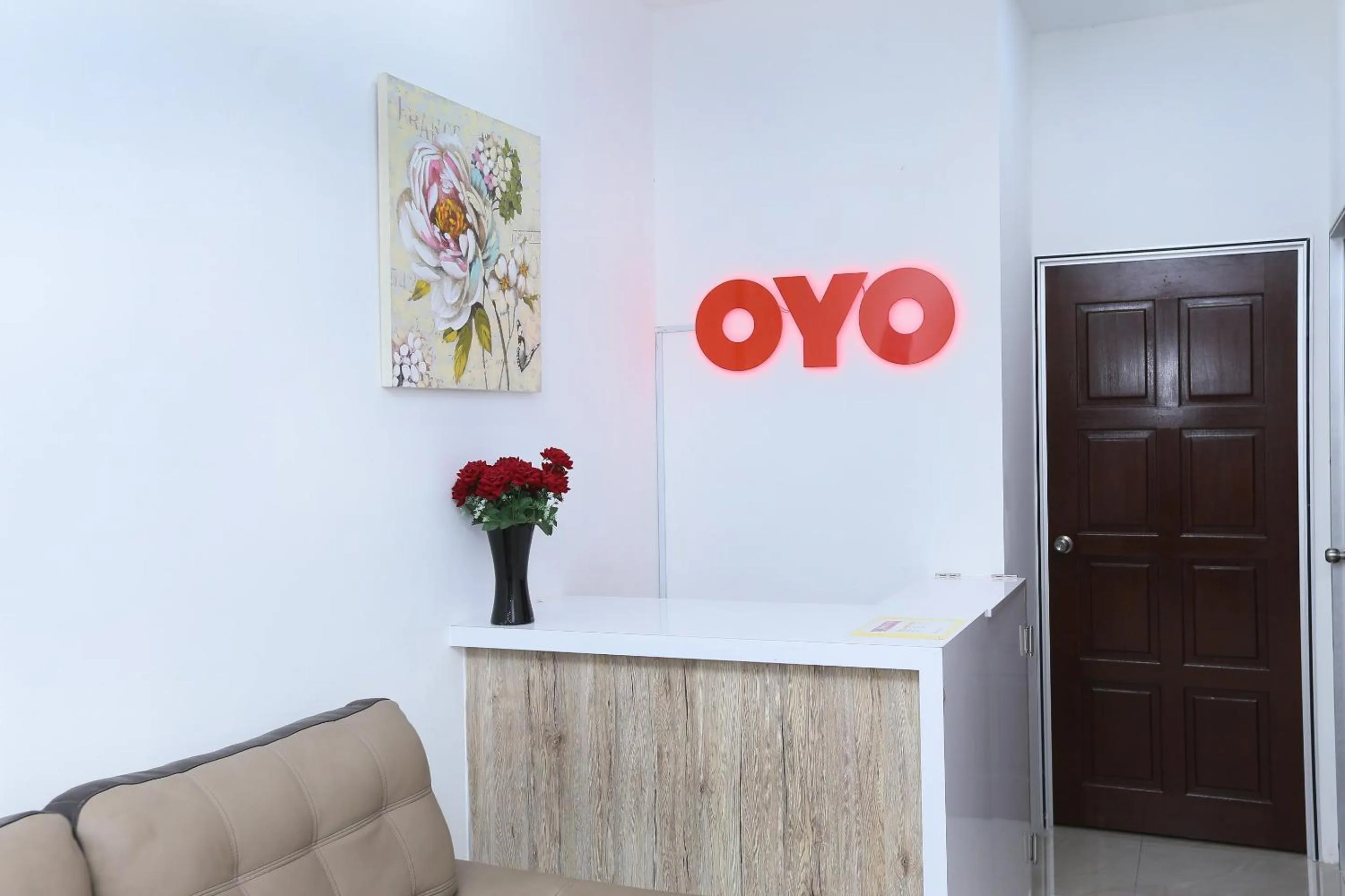 Lobby or reception in Hotel O Roselyn Inn