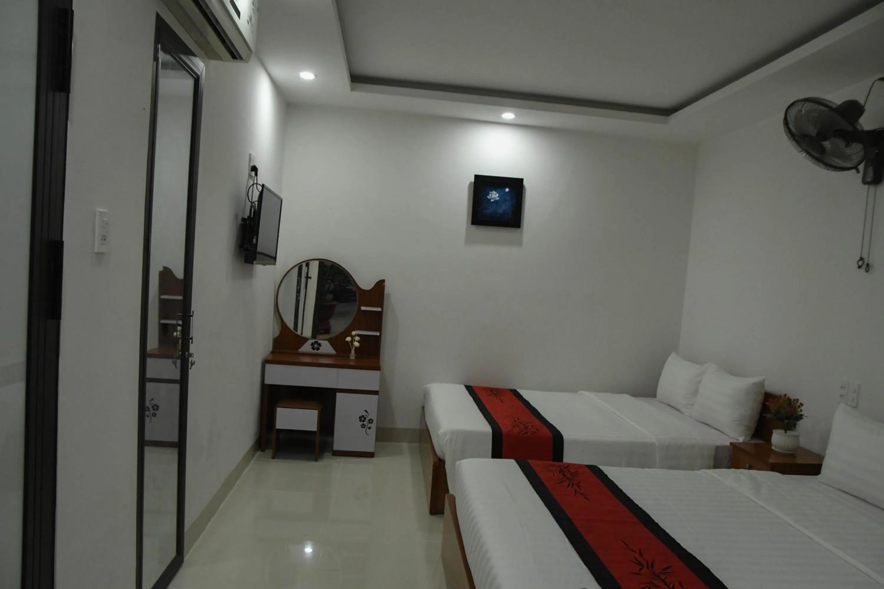 Bed in Asean Garden Homestay Hue