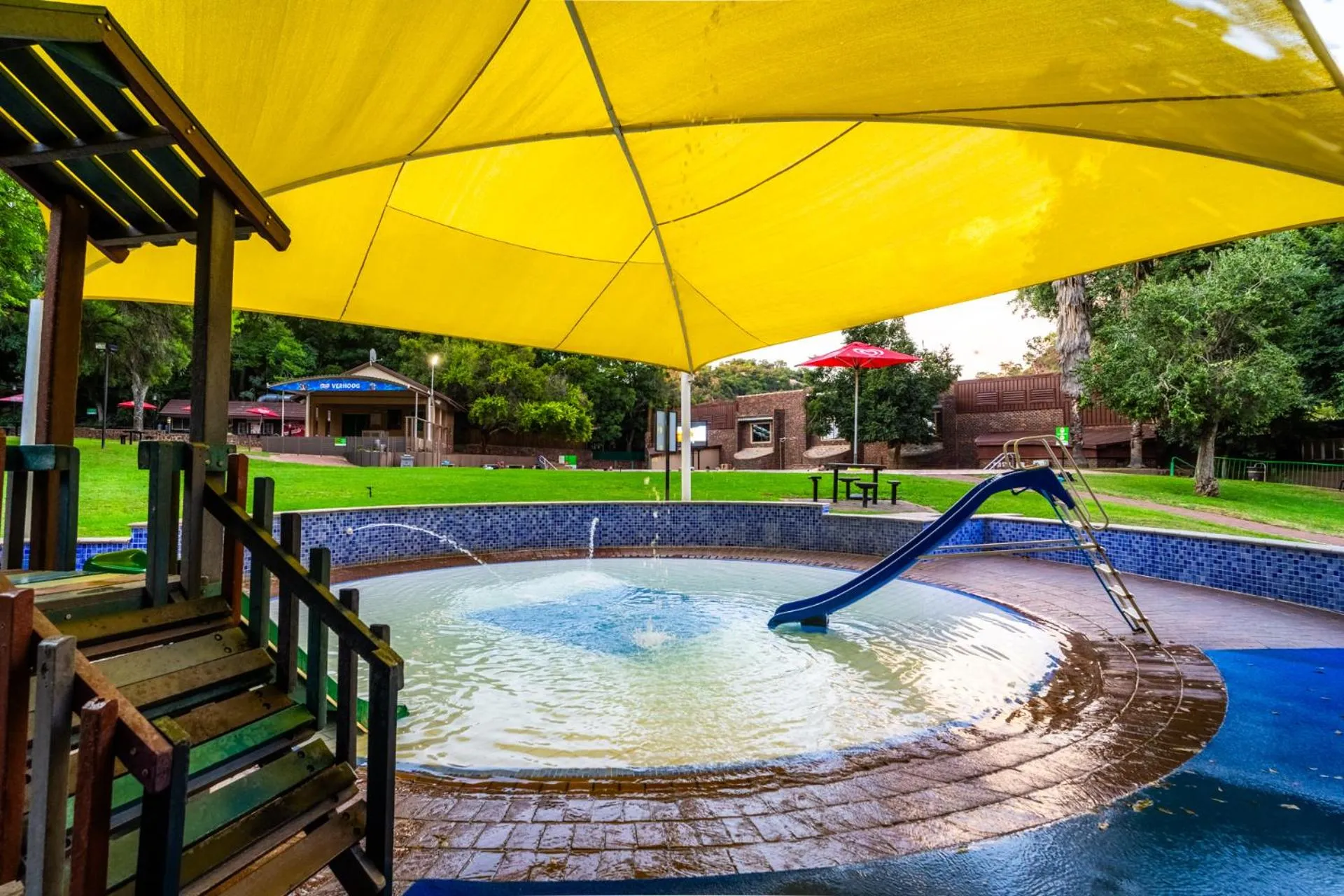 Swimming pool in ATKV Klein-Kariba
