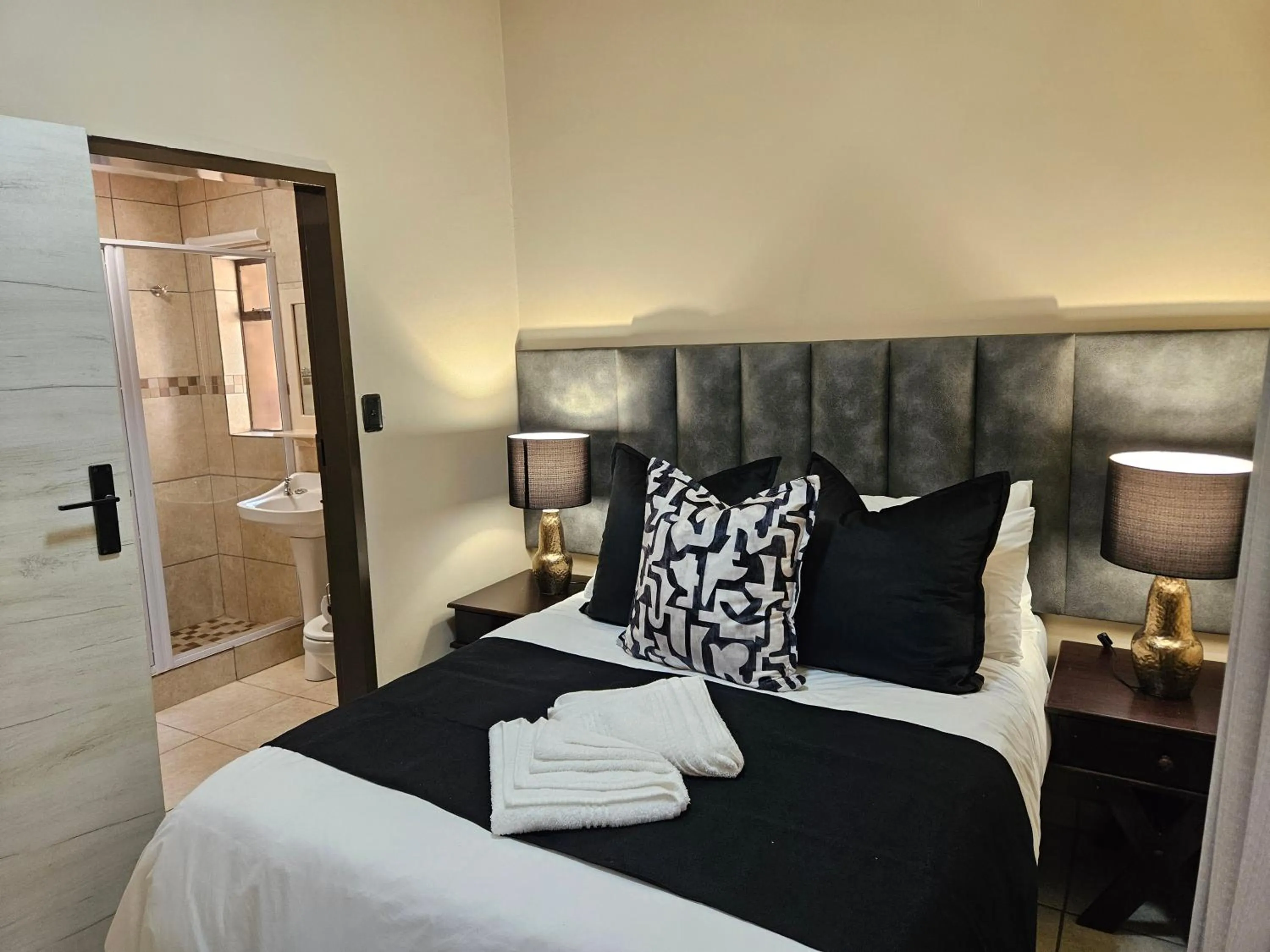 Bed in ATKV Klein-Kariba