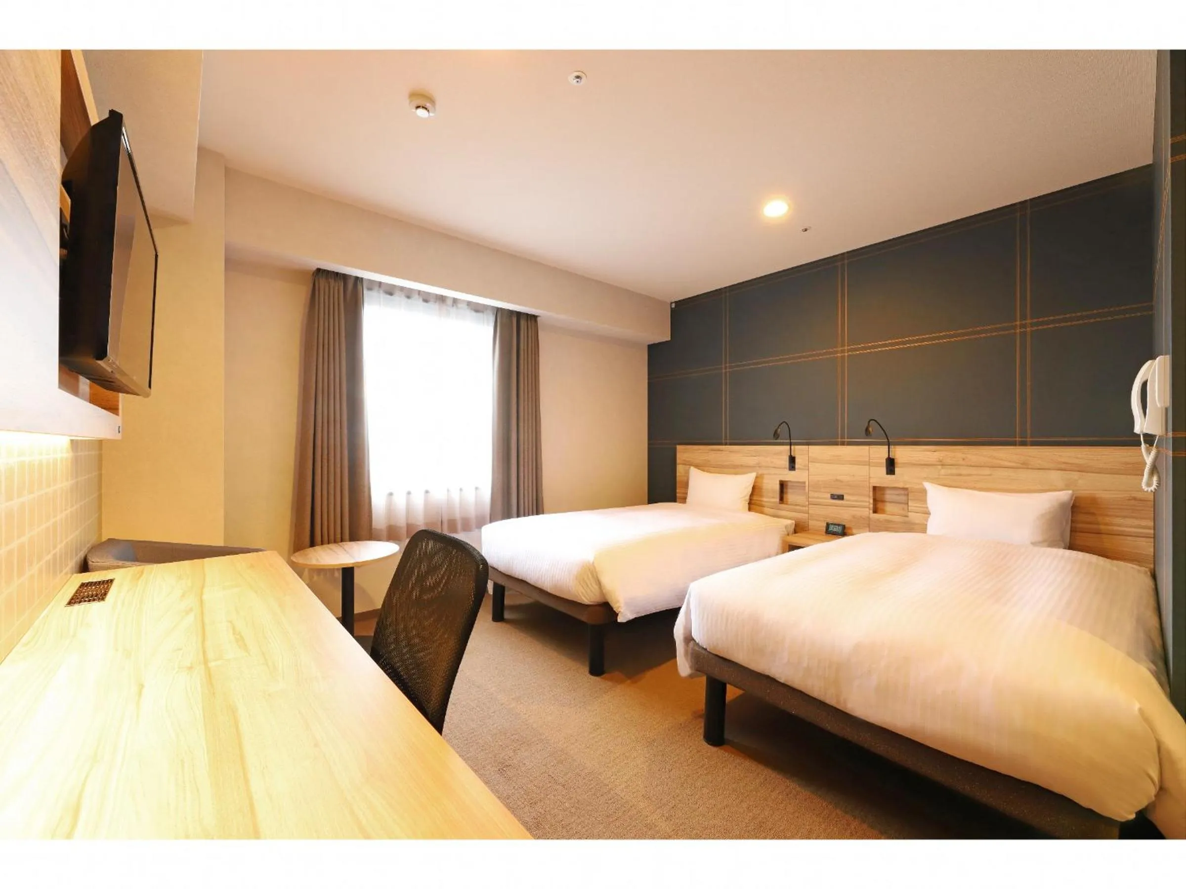 Photo of the whole room, Bed in Smile Hotel Shonan Fujisawa