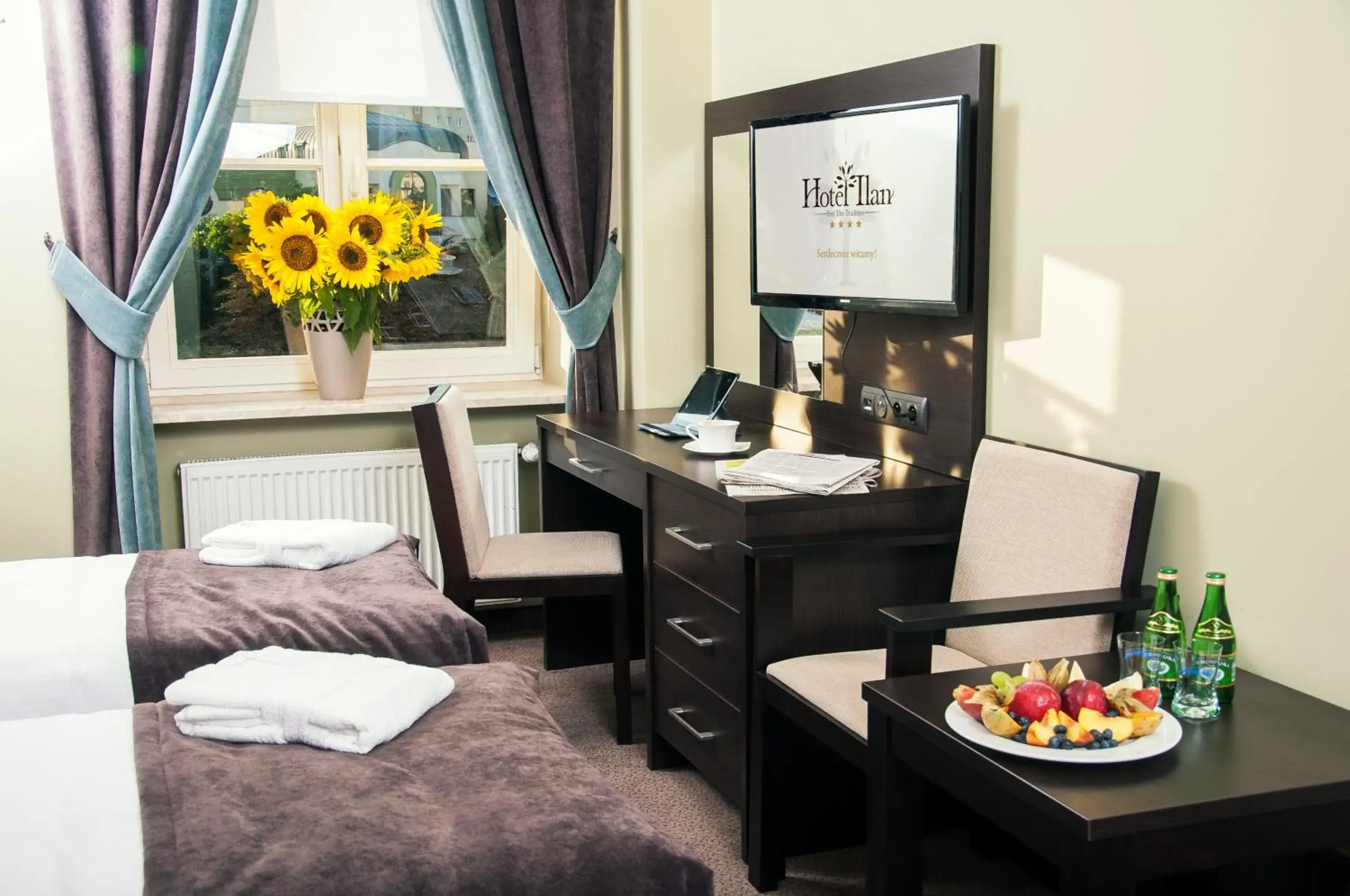 TV and multimedia, Bed in Hotel Ilan TV and multimedia, Bed in Hotel Ilan