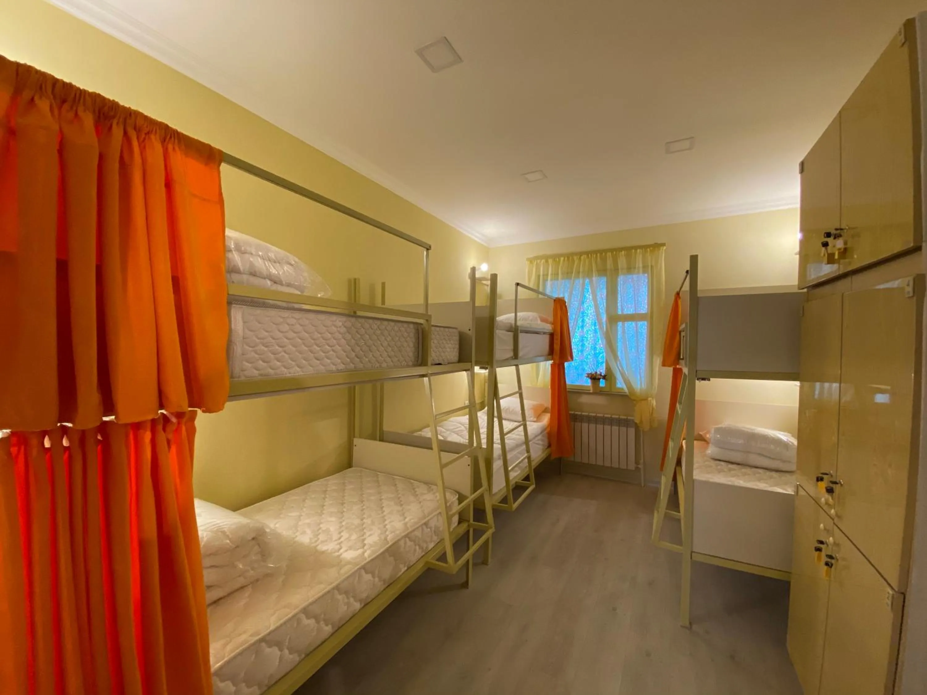 Bed in Santorini Hotel & Hostel