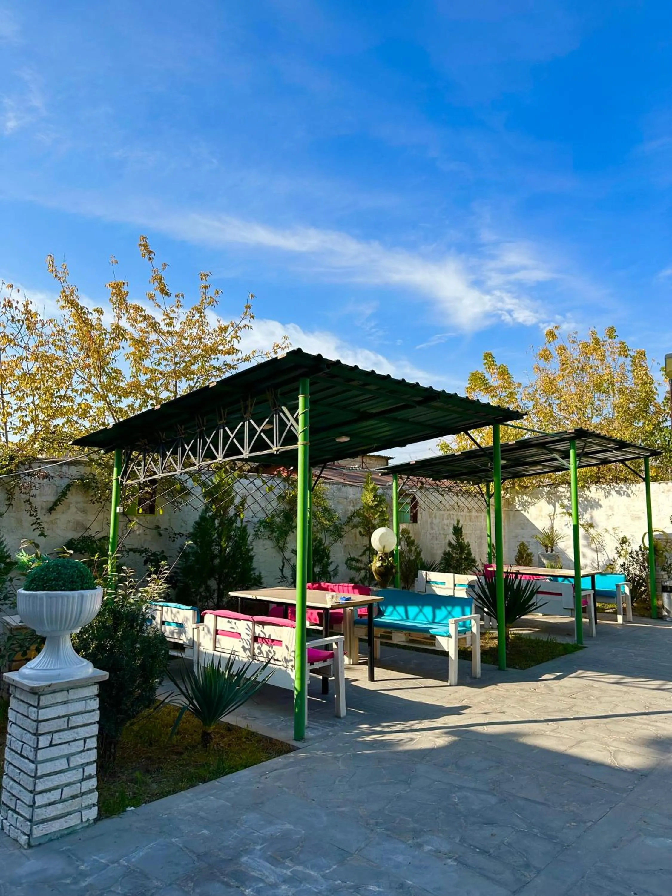 Day in Santorini Hotel & Hostel