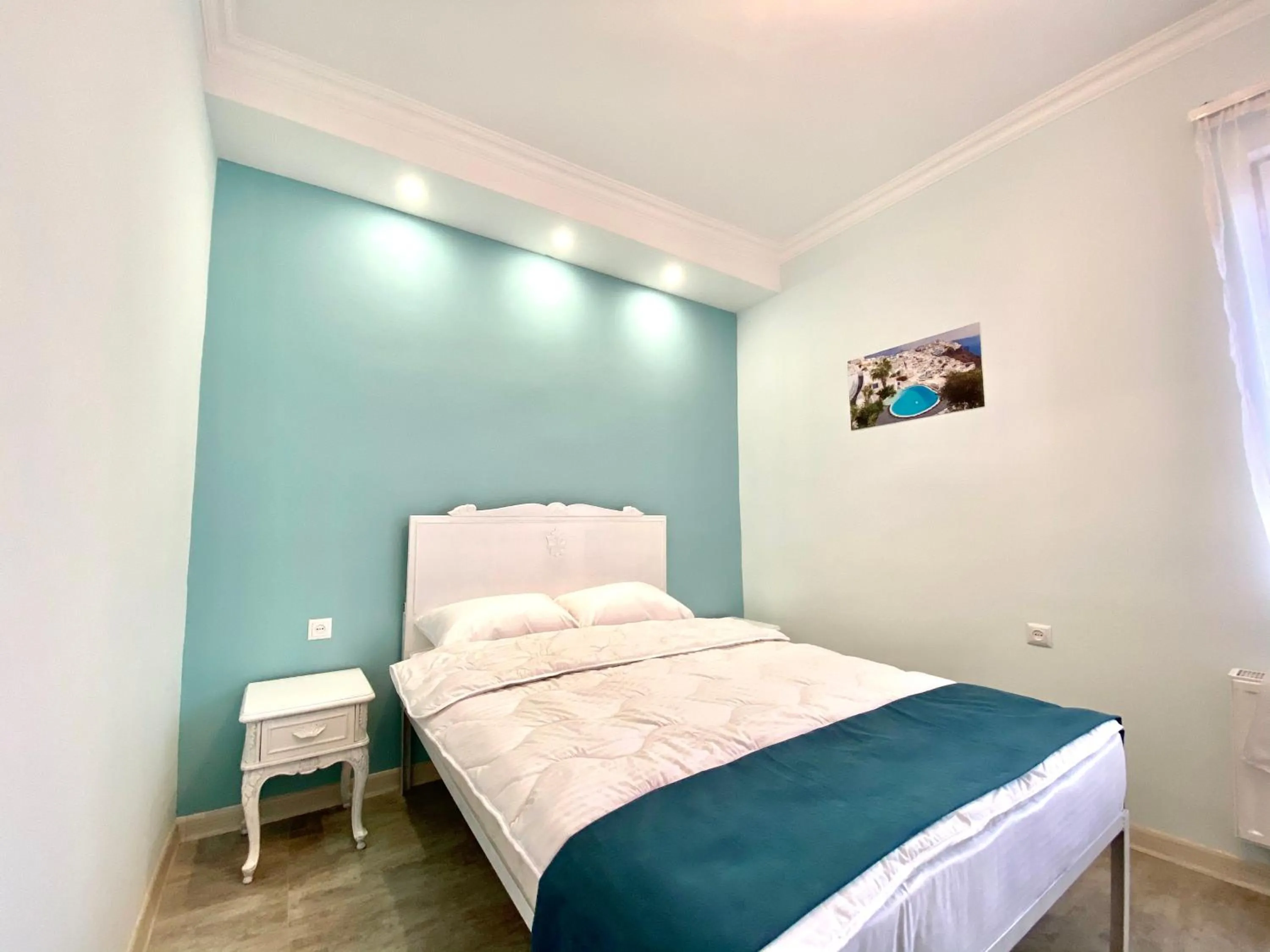 Bedroom, Bed in Santorini Hotel & Hostel