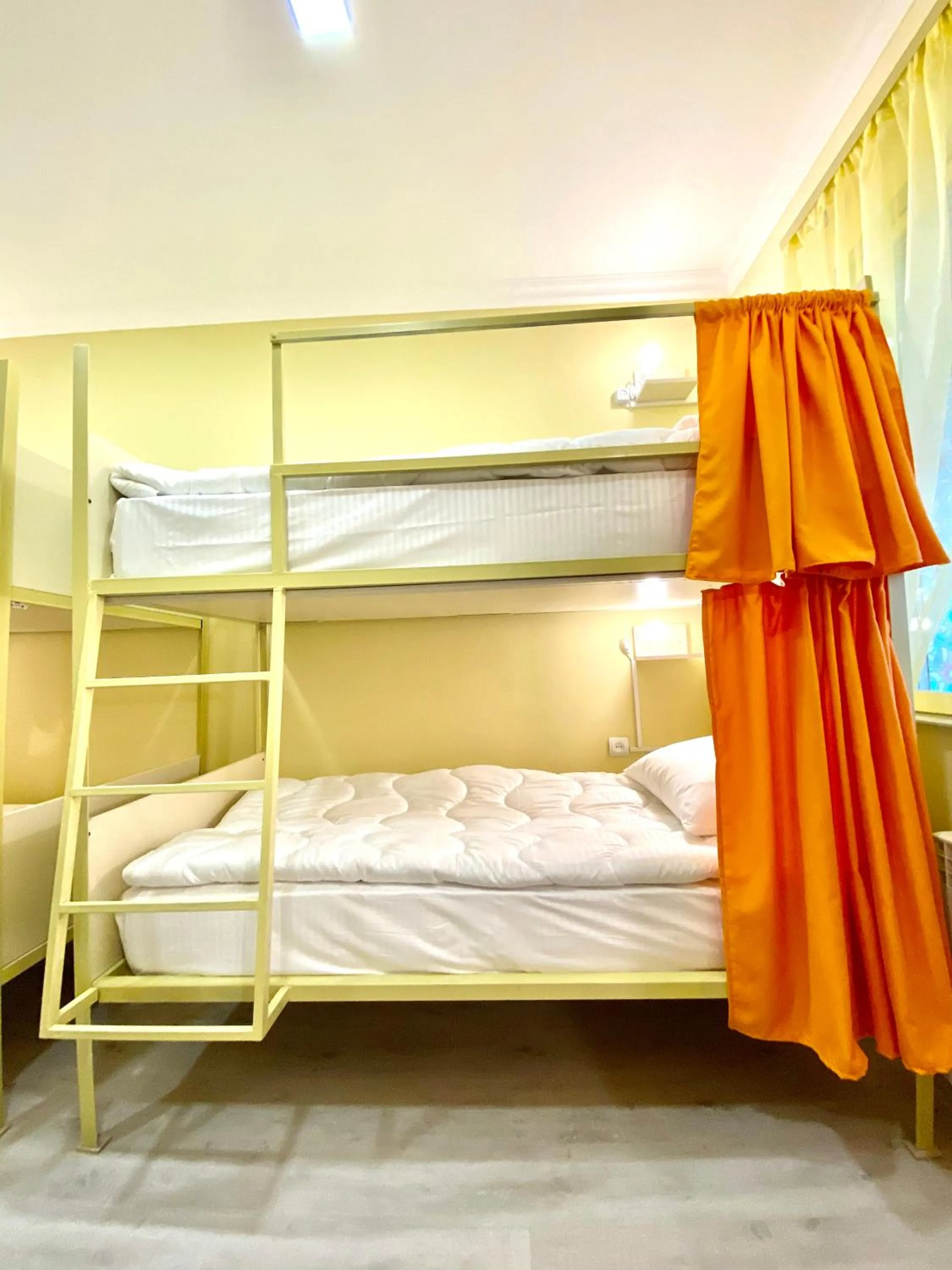 Bedroom, Bed in Santorini Hotel & Hostel