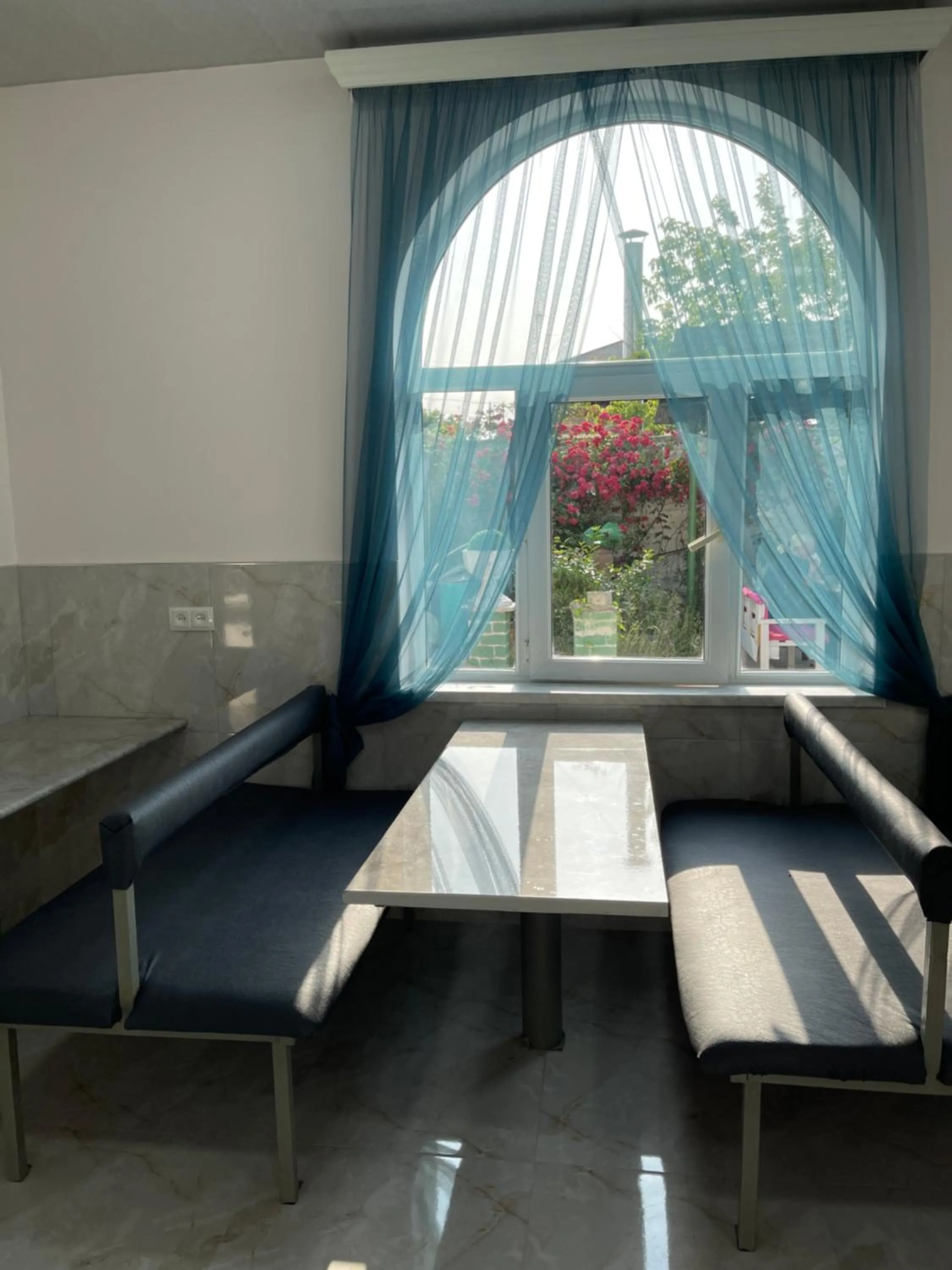 Patio in Santorini Hotel & Hostel