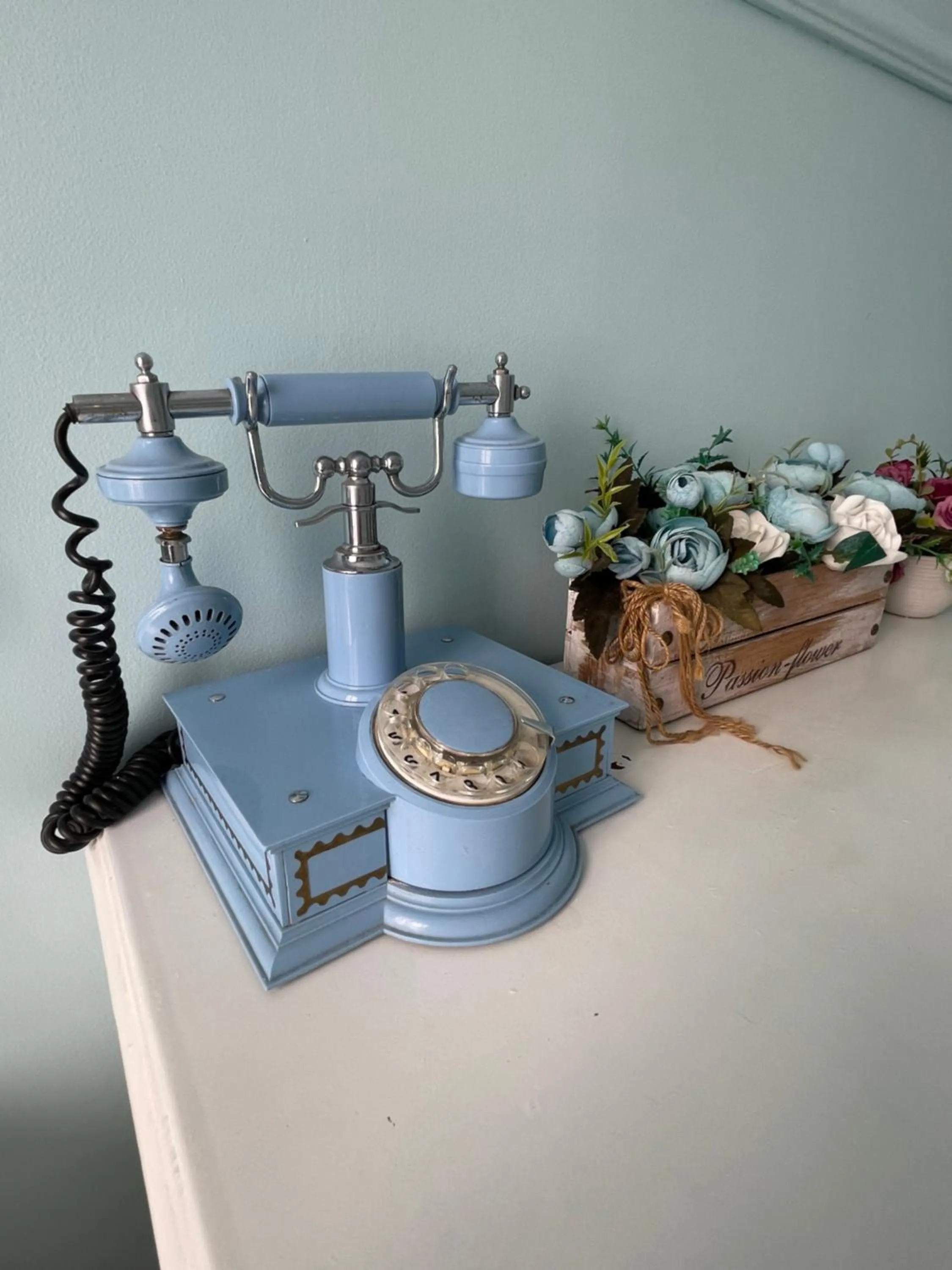 Decorative detail in Santorini Hotel & Hostel