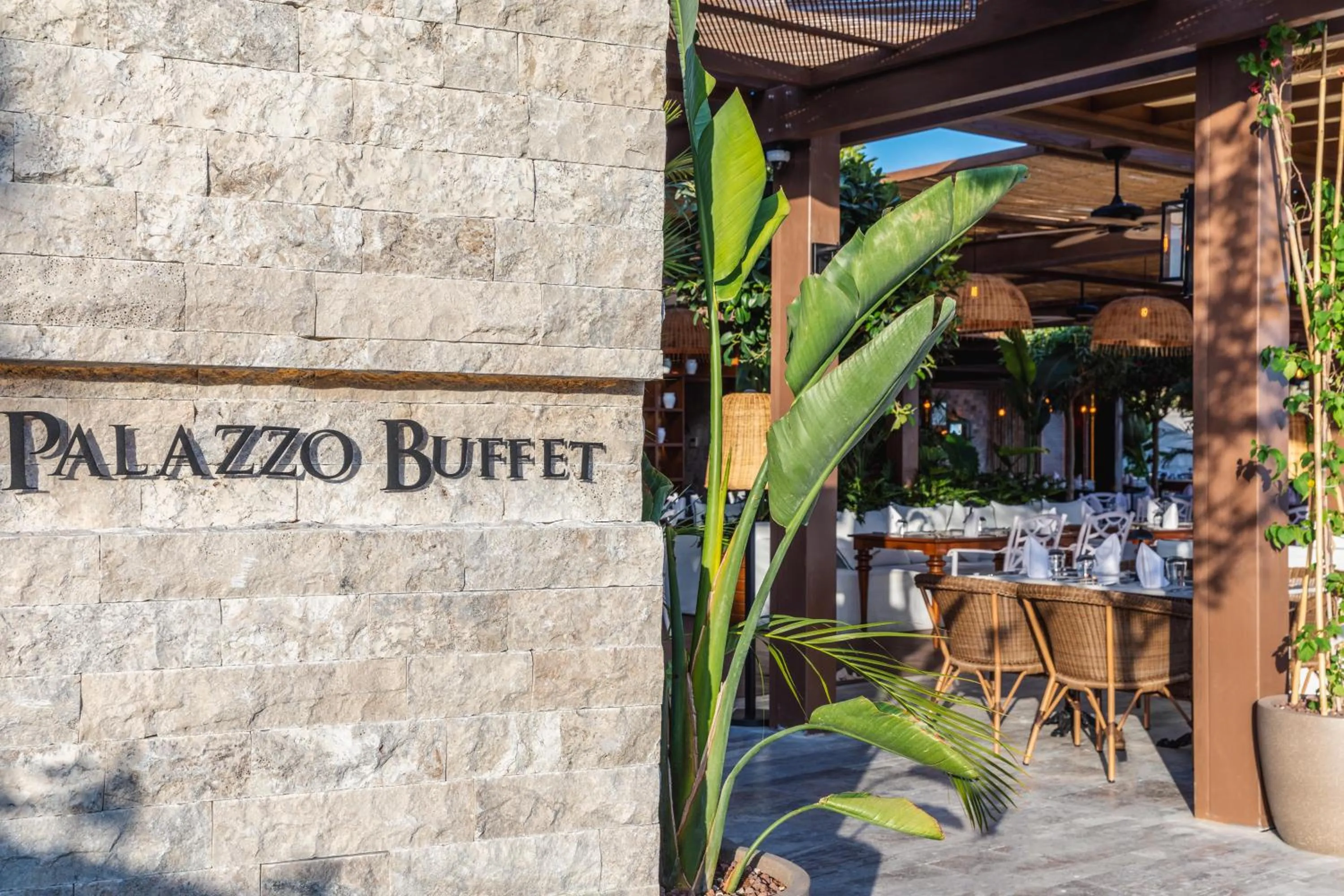Restaurant/places to eat in Kaya Palazzo Resort & Residences Le Chic Bodrum
