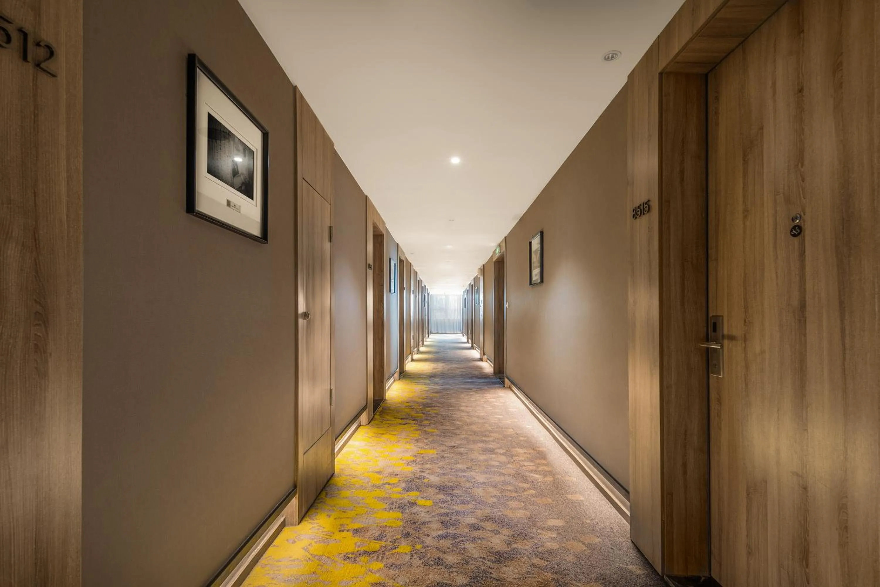 Atour Hotel -Du Fu Thatched Cottage