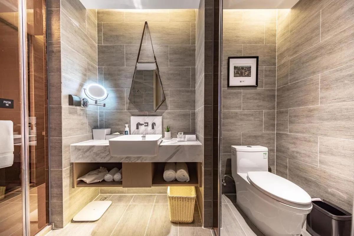 Toilet in Atour Hotel Shunde Midea Yueran Plaza Foshan