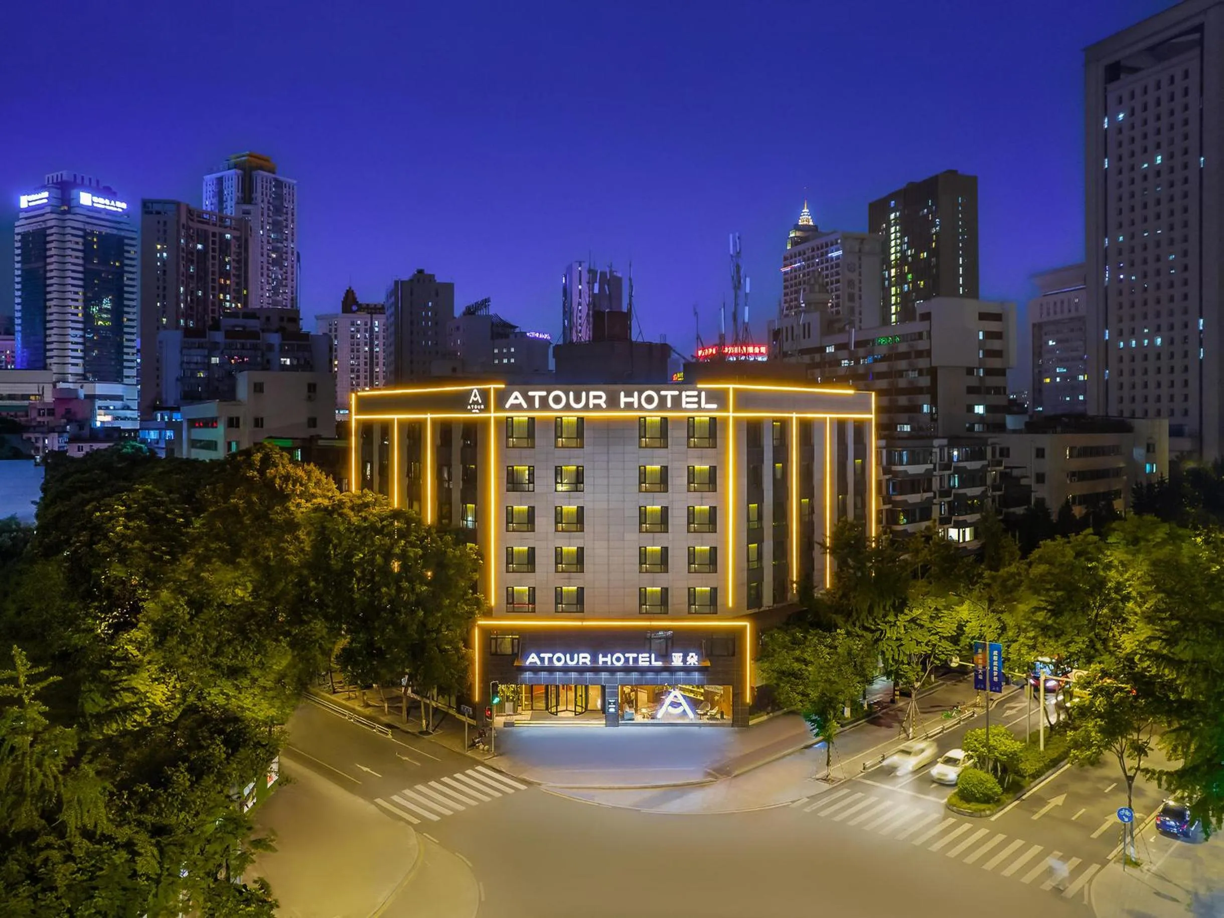 Property building in Atour Hotel Chengdu Wenshufang