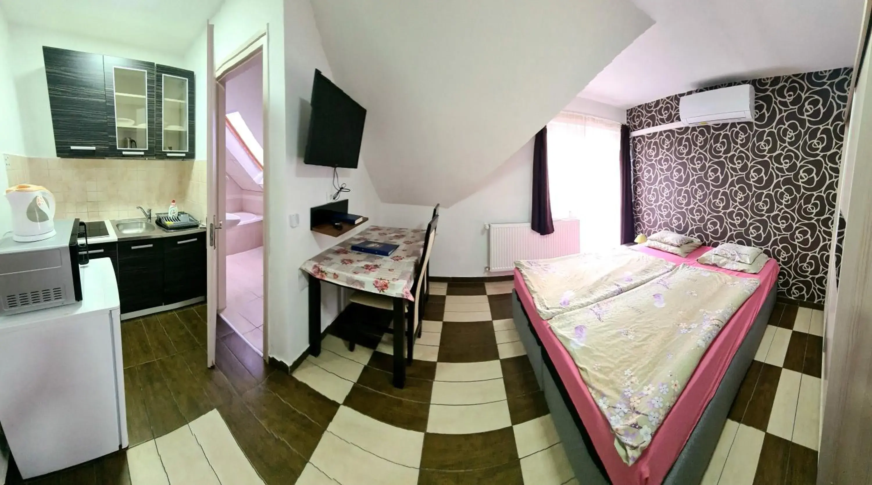 Studio with Balcony - single occupancy in Marika Apartman Sopron Studio with Balcony - single occupancy in Marika Apartman Sopron