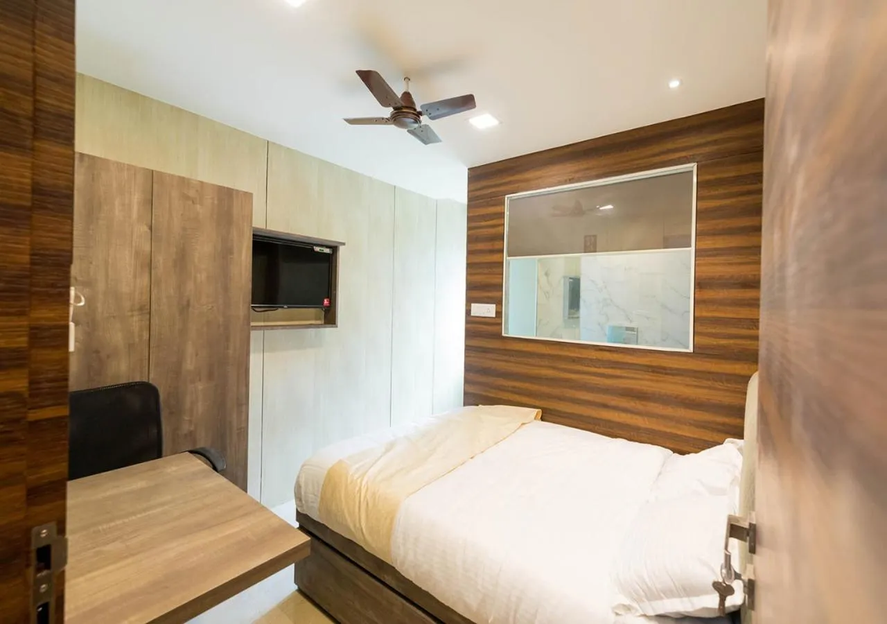 Bed in Hotel New Sky Palace Residency- Near International Airport Andheri East