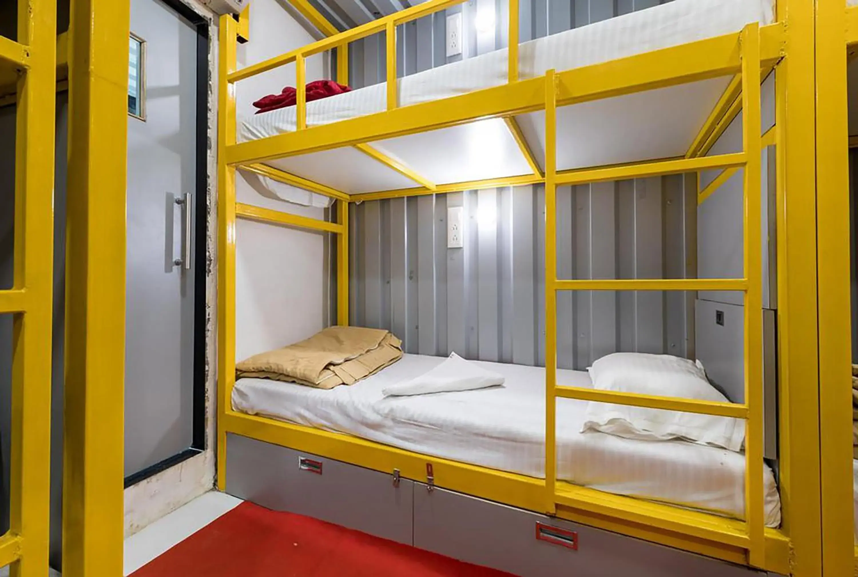 Bed in Male Dormitory Room in Hotel New Sky Palace Residency- Near International Airport Andheri East Bed in Male Dormitory Room in Hotel New Sky Palace Residency- Near International Airport Andheri East