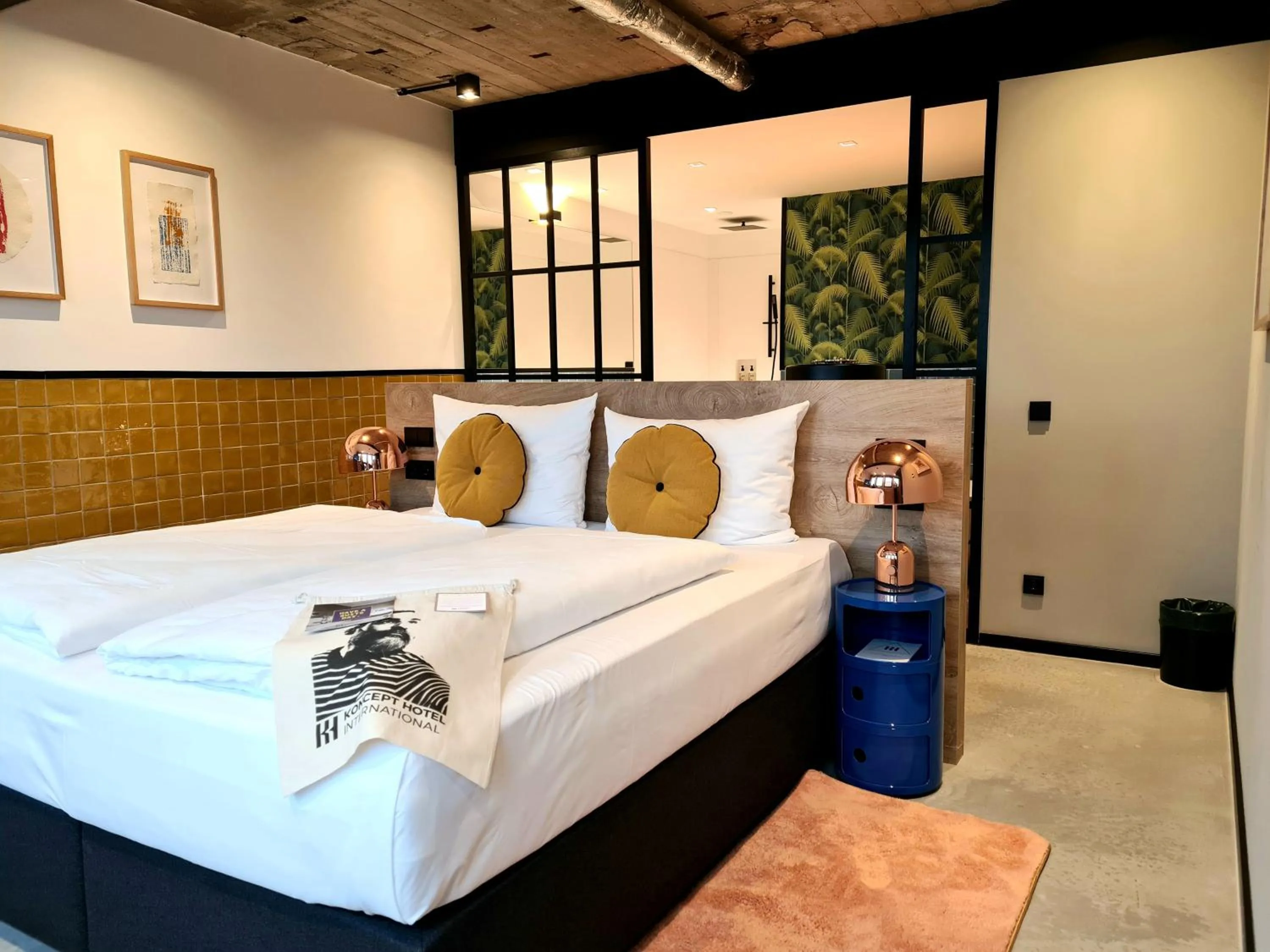 Bed in KONCEPT HOTEL International