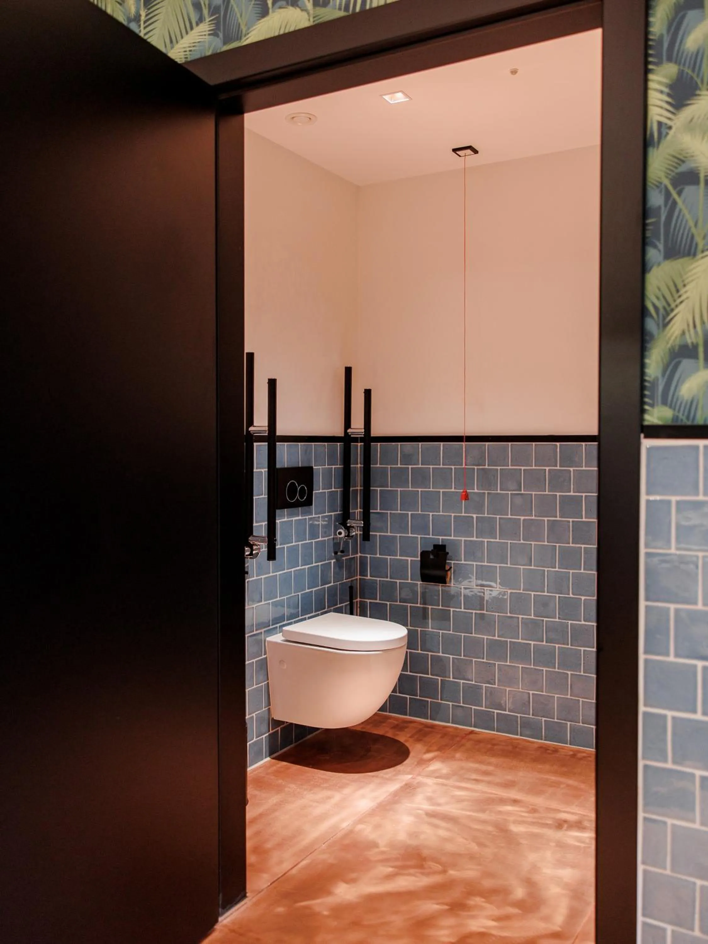 Toilet in KONCEPT HOTEL International