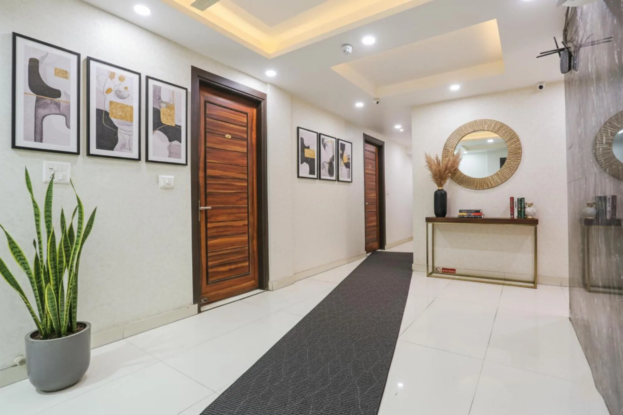 FabHotel Gold Inn - Janakpuri