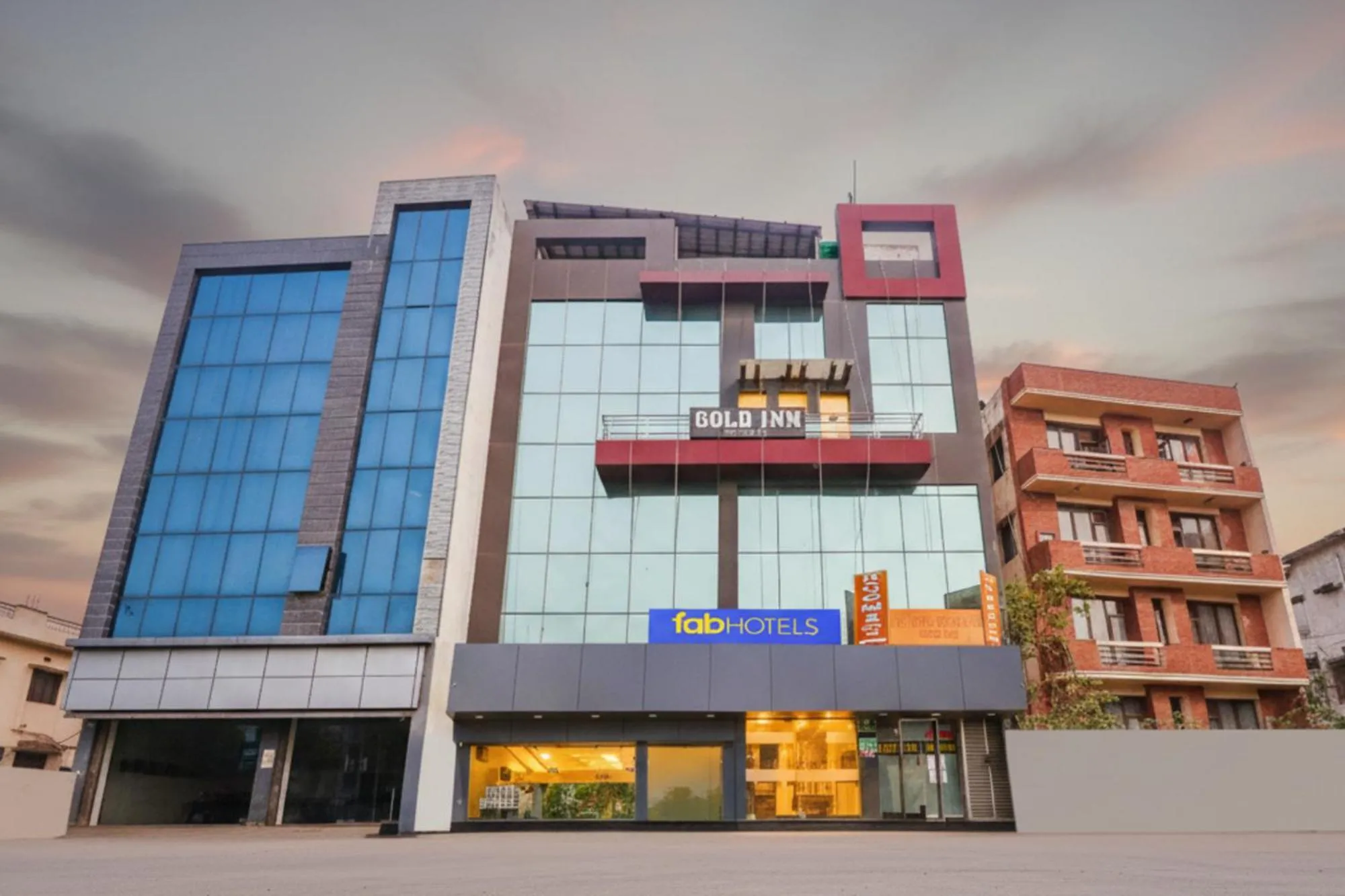 FabHotel Gold Inn - Janakpuri