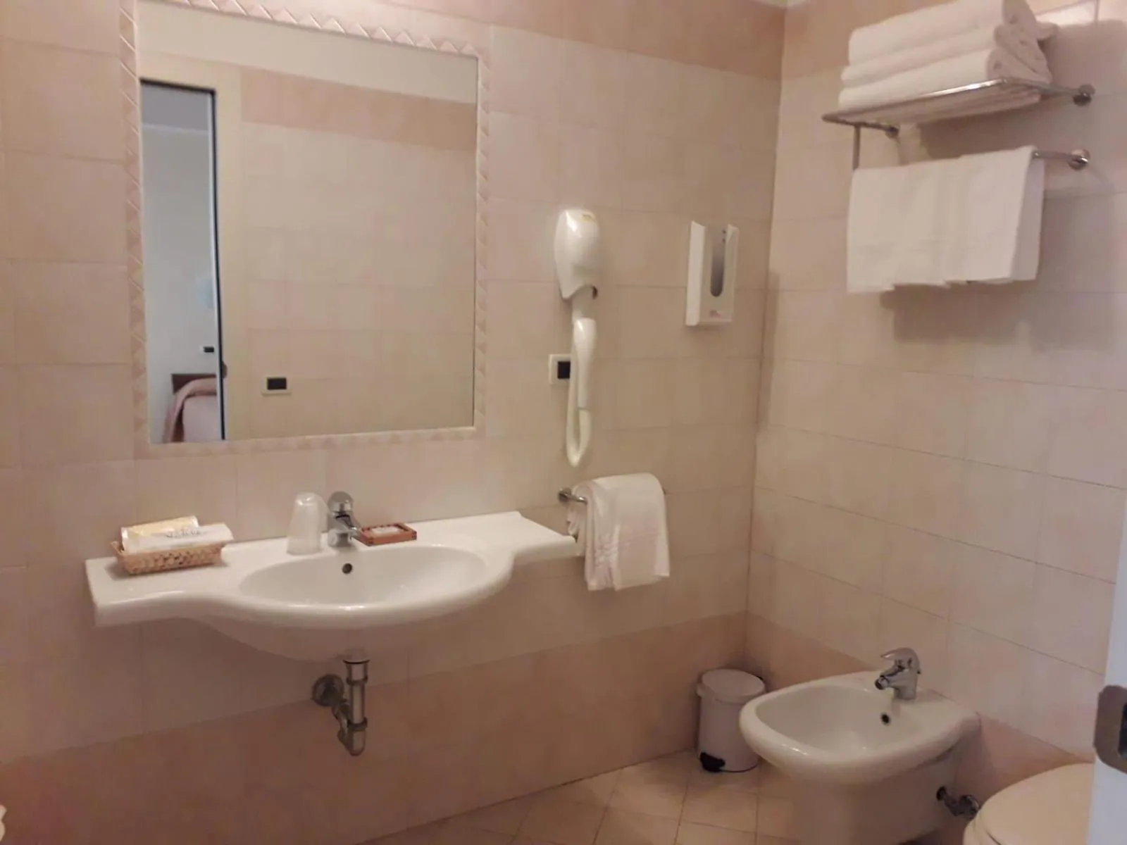 ALBERGO RISTORANTE CAMPANILE AZZURRO