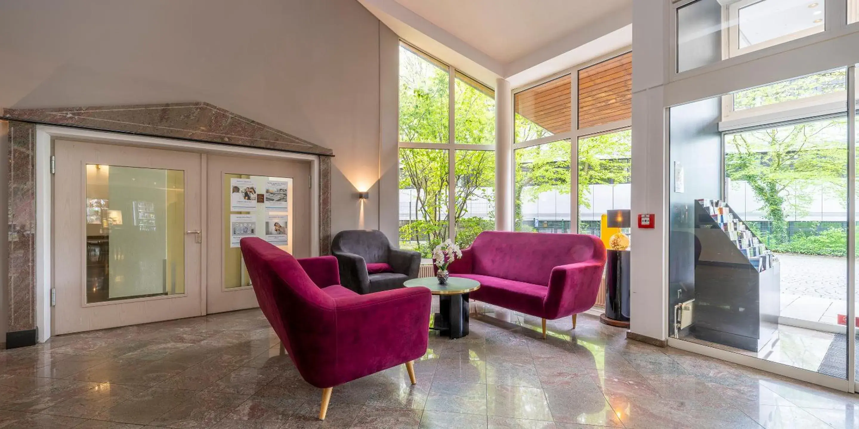 Lobby or reception in Best Western Hotel Schmoeker-Hof Lobby or reception in Best Western Hotel Schmoeker-Hof