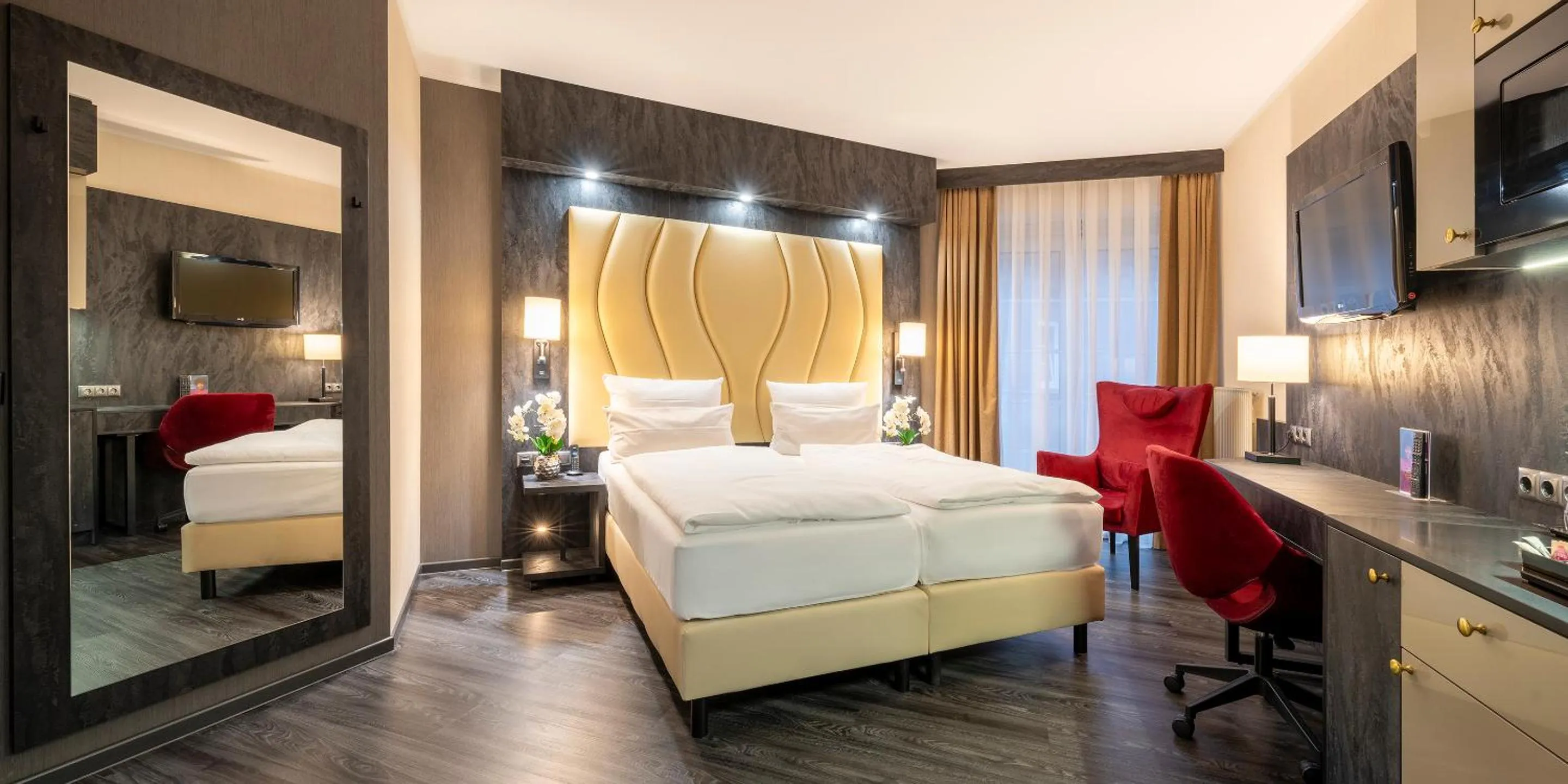 TV and multimedia, Bed in Best Western Hotel Schmoeker-Hof