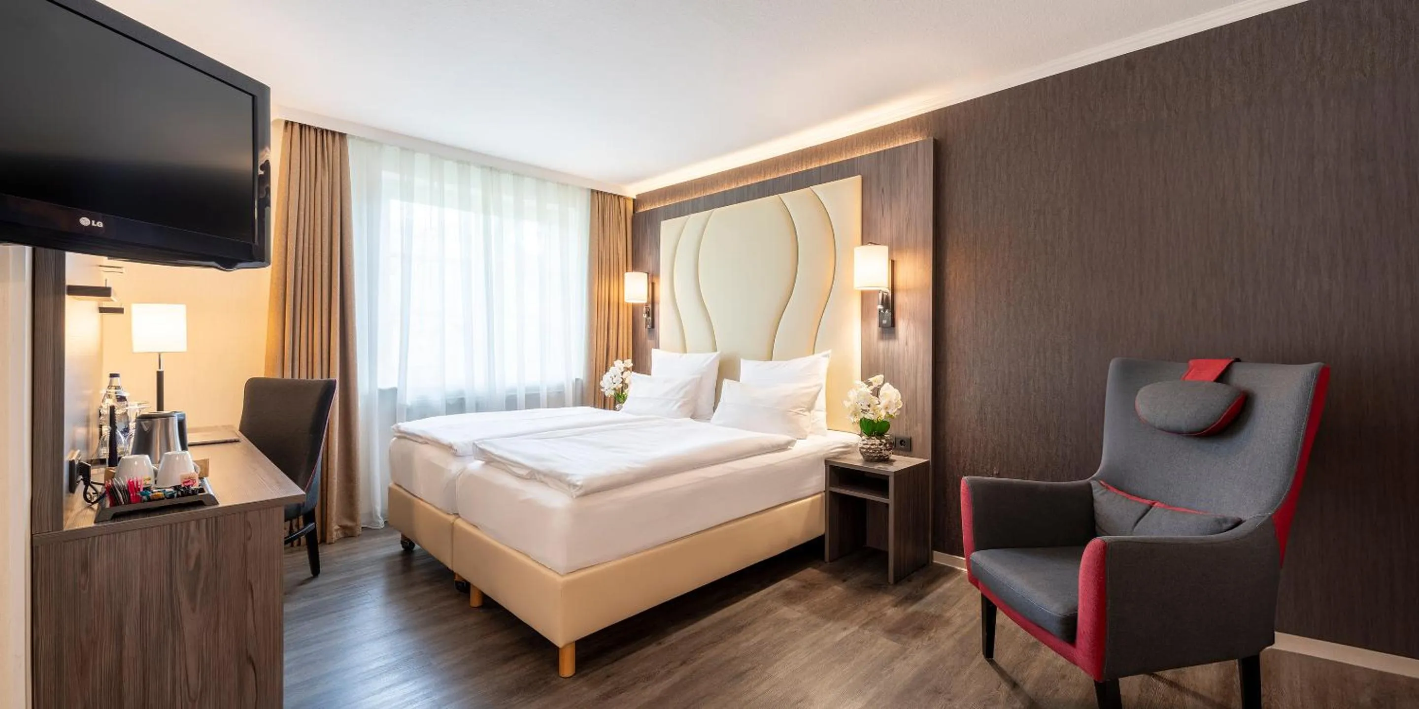 TV and multimedia, Bed in Best Western Hotel Schmoeker-Hof