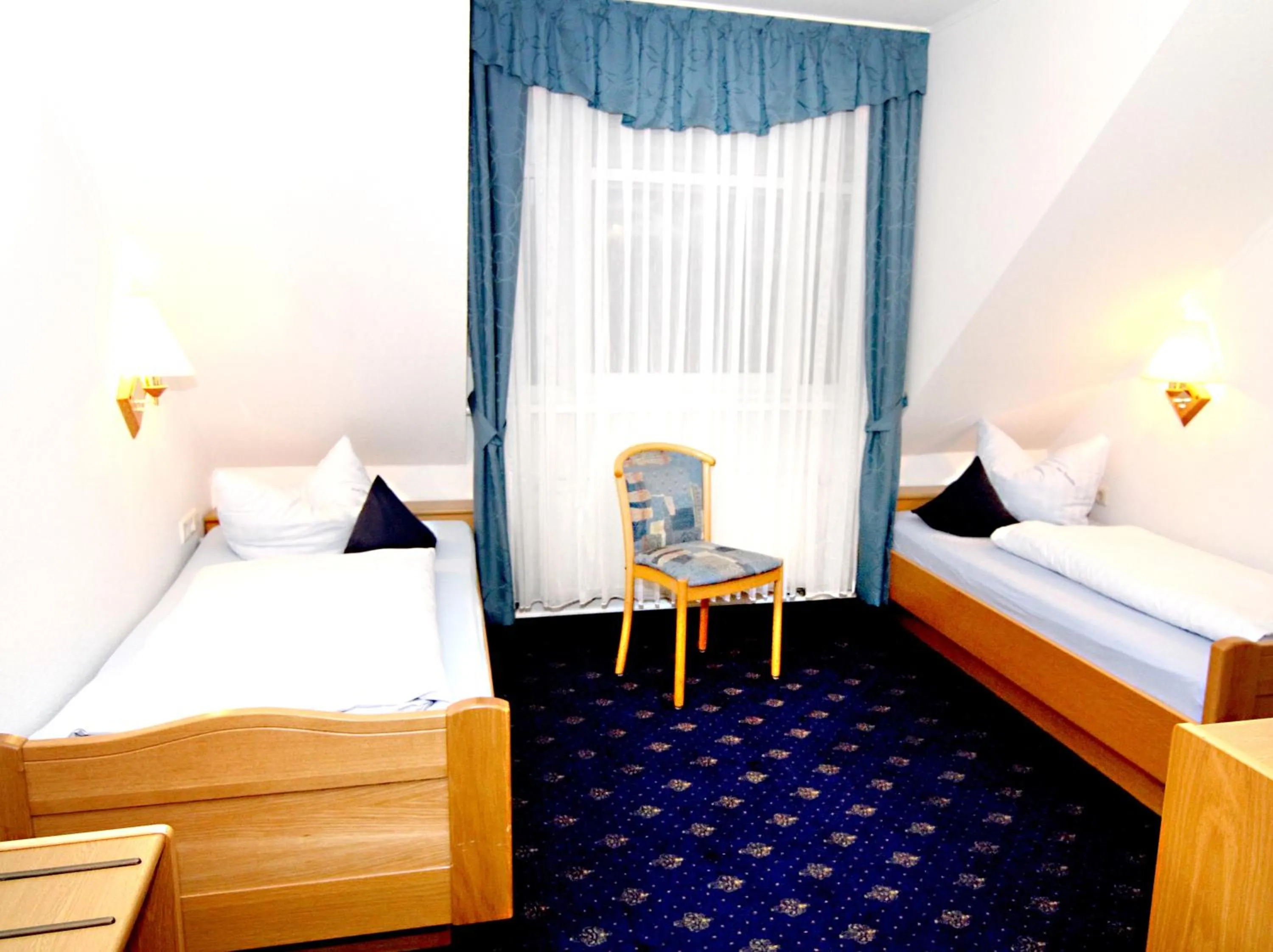 Photo of the whole room, Bed in Hotel Restaurant Bergeshöhe