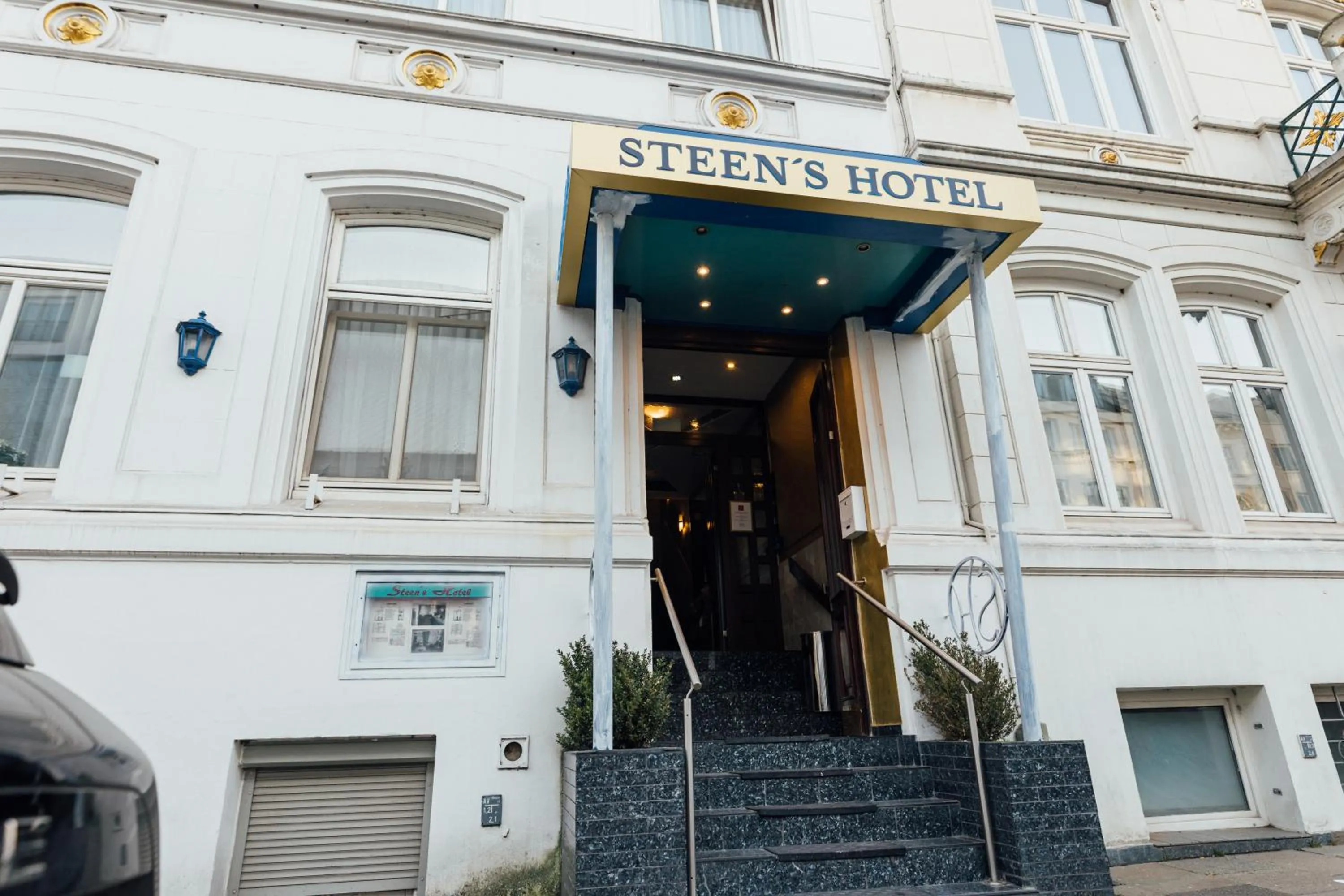 Property building in Steens Hotel Alster City
